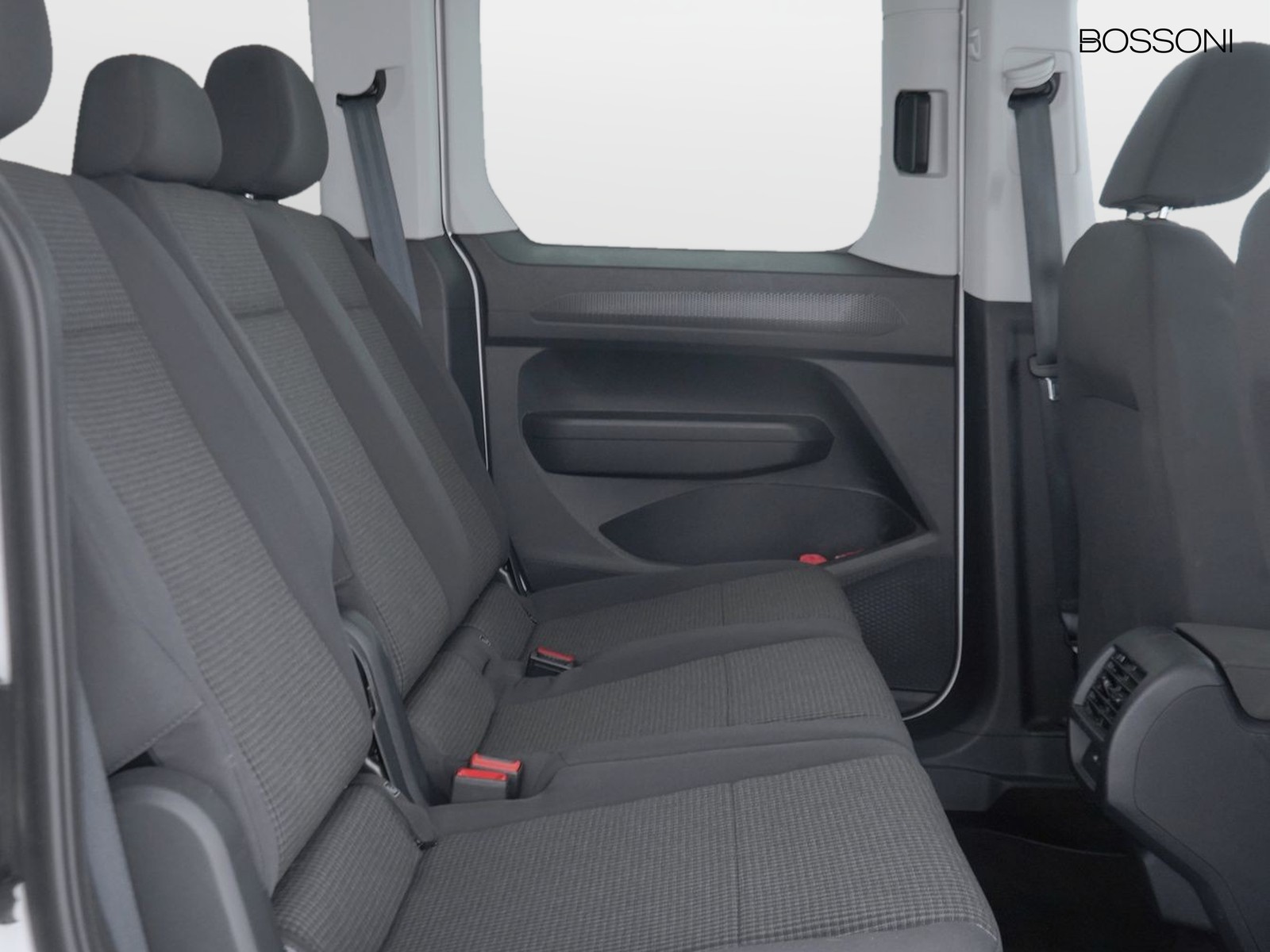 21 - Volkswagen VIC Caddy 1.5 tsi 114cv style
