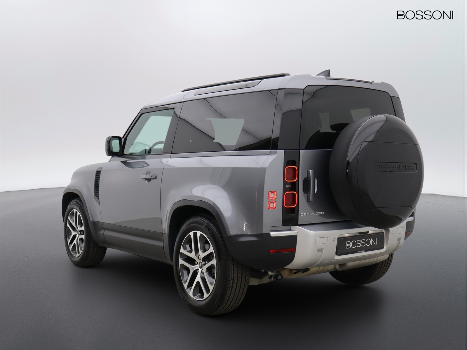 5 - Land Rover Defender 3.0 i6 mhev se awd auto