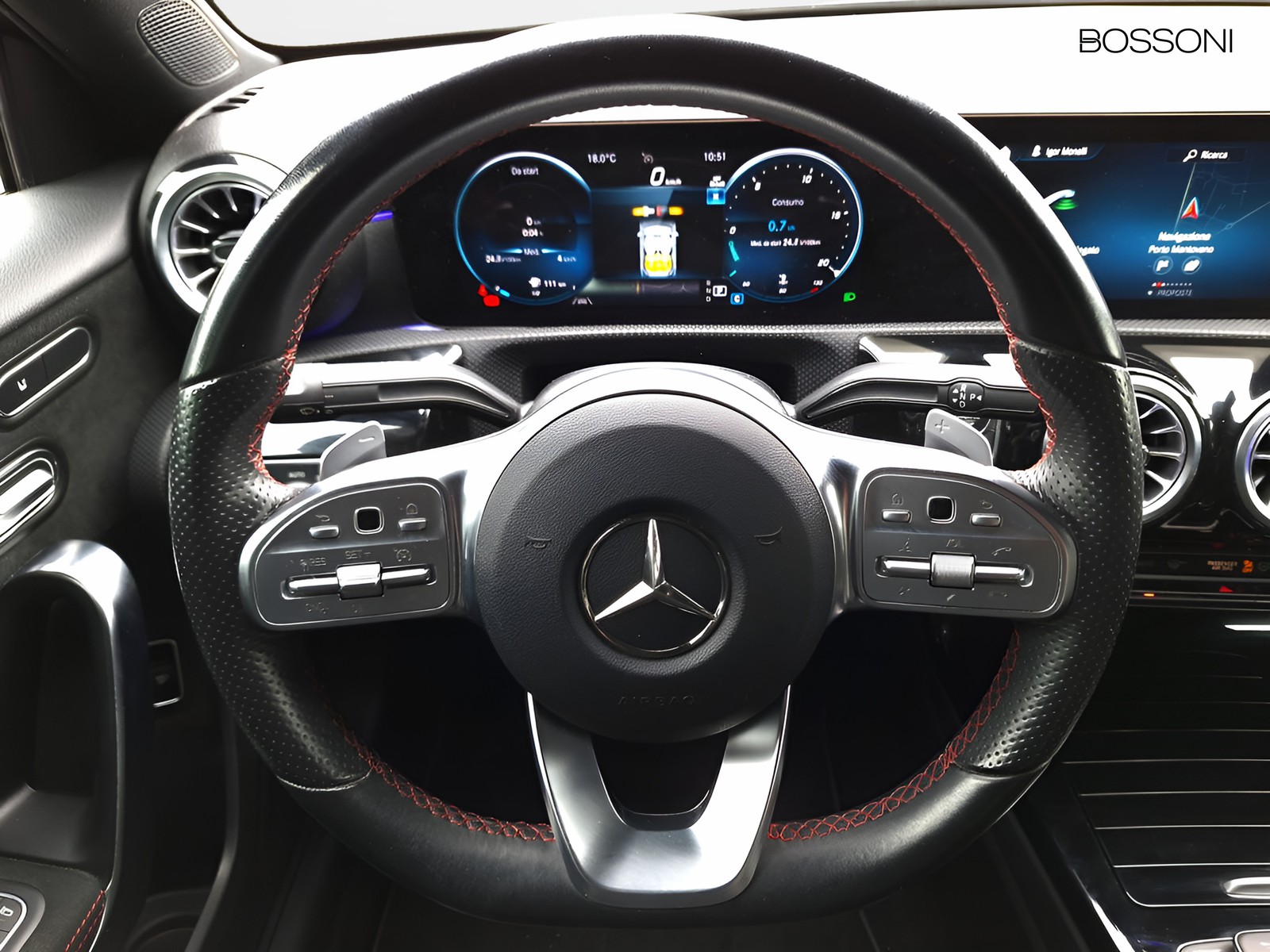 9 - Mercedes Classe A sedan 220 d premium 8g-dct