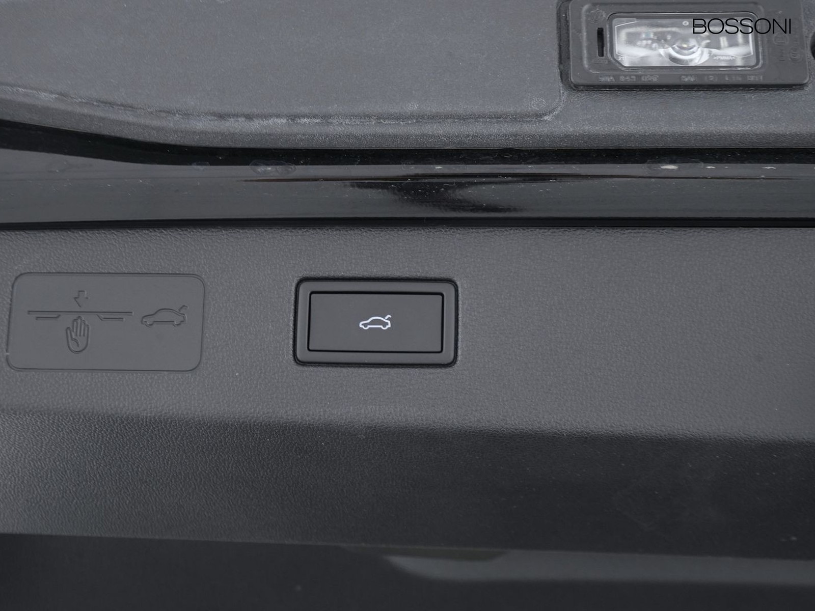 39 - Volkswagen T-Roc 1.5 etsi act 150cv r-line dsg