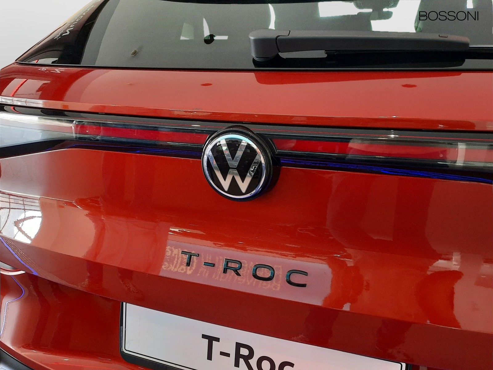 22 - Volkswagen T-Roc 1.5 etsi act 150cv r-line dsg
