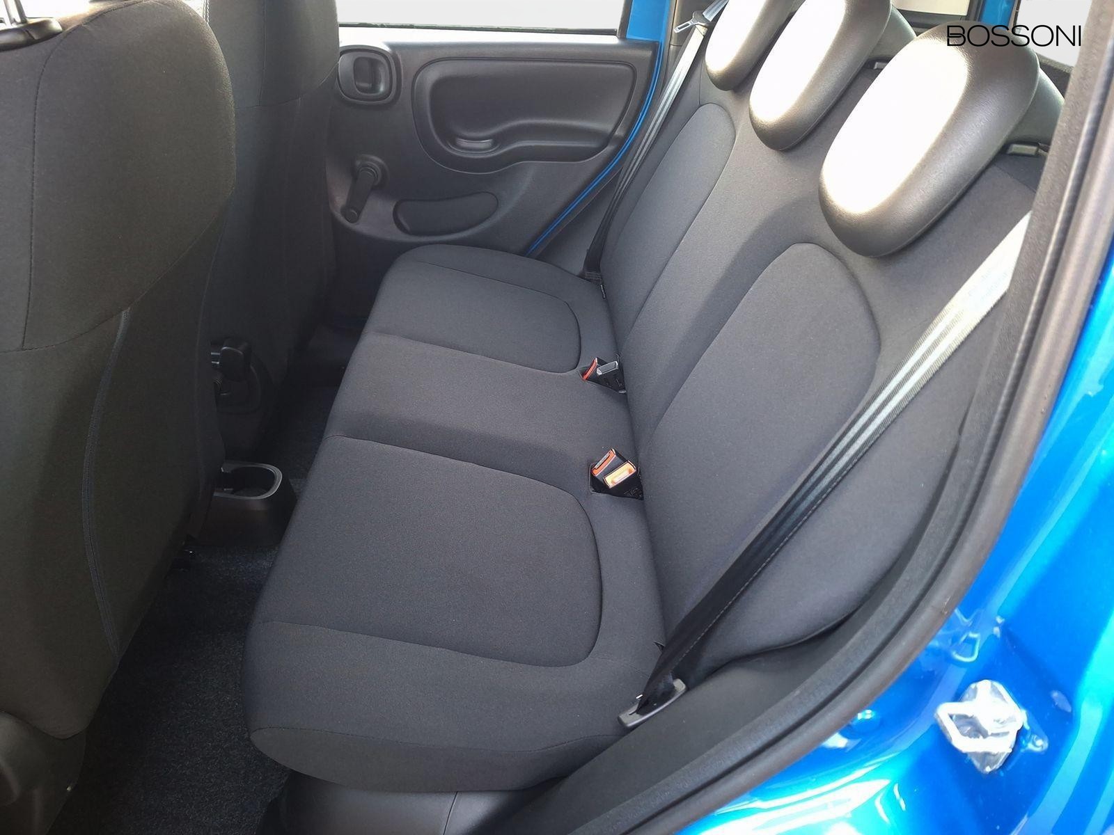 12 - Fiat Pandina 1.0 firefly hybrid 65cv icon s&s 5p.ti