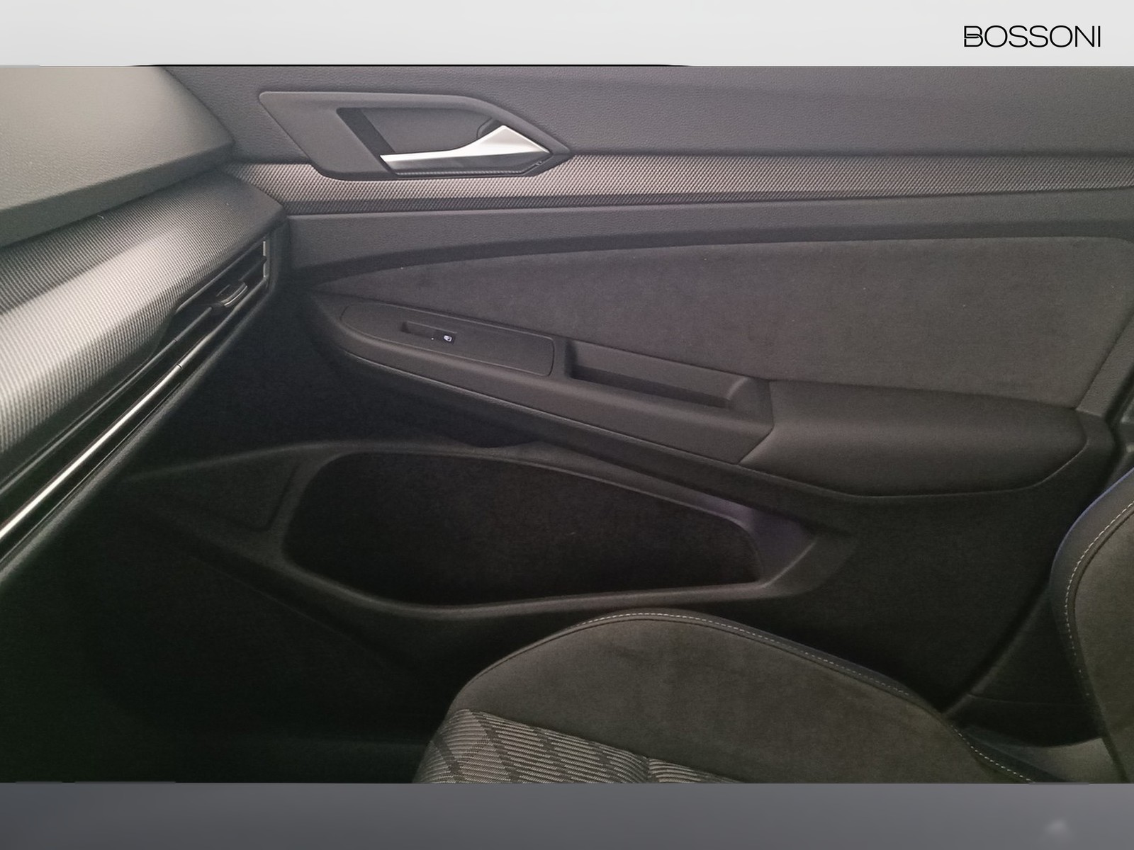 12 - Volkswagen Golf 2.0 tdi scr 150cv r-line plus dsg