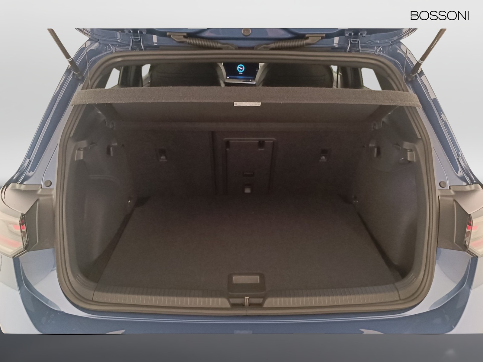 28 - Volkswagen Golf 2.0 tdi scr 150cv r-line plus dsg