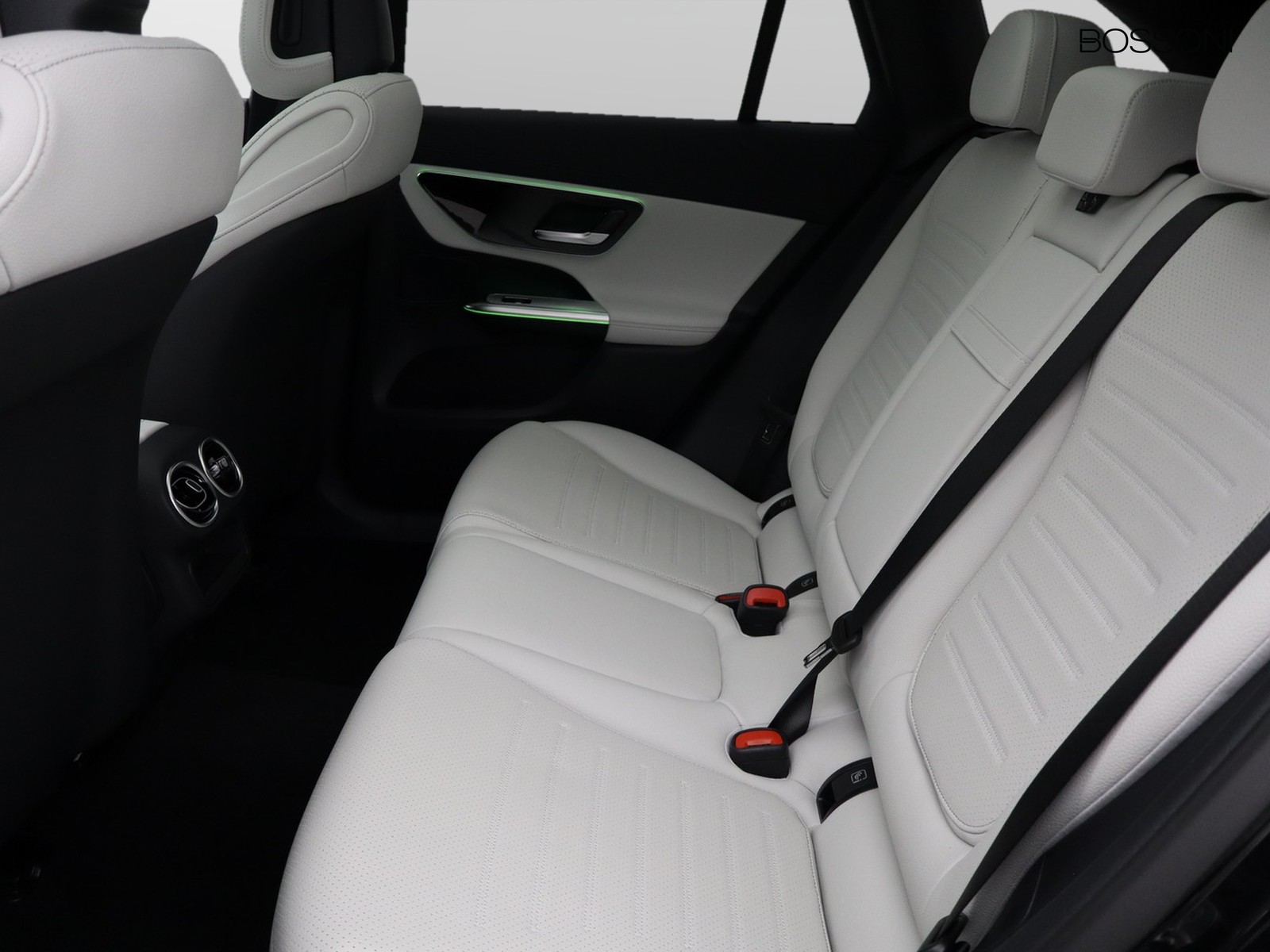 8 - Mercedes GLC suv 300 de plug-in hybrid amg line premium 4matic 9g-tronic