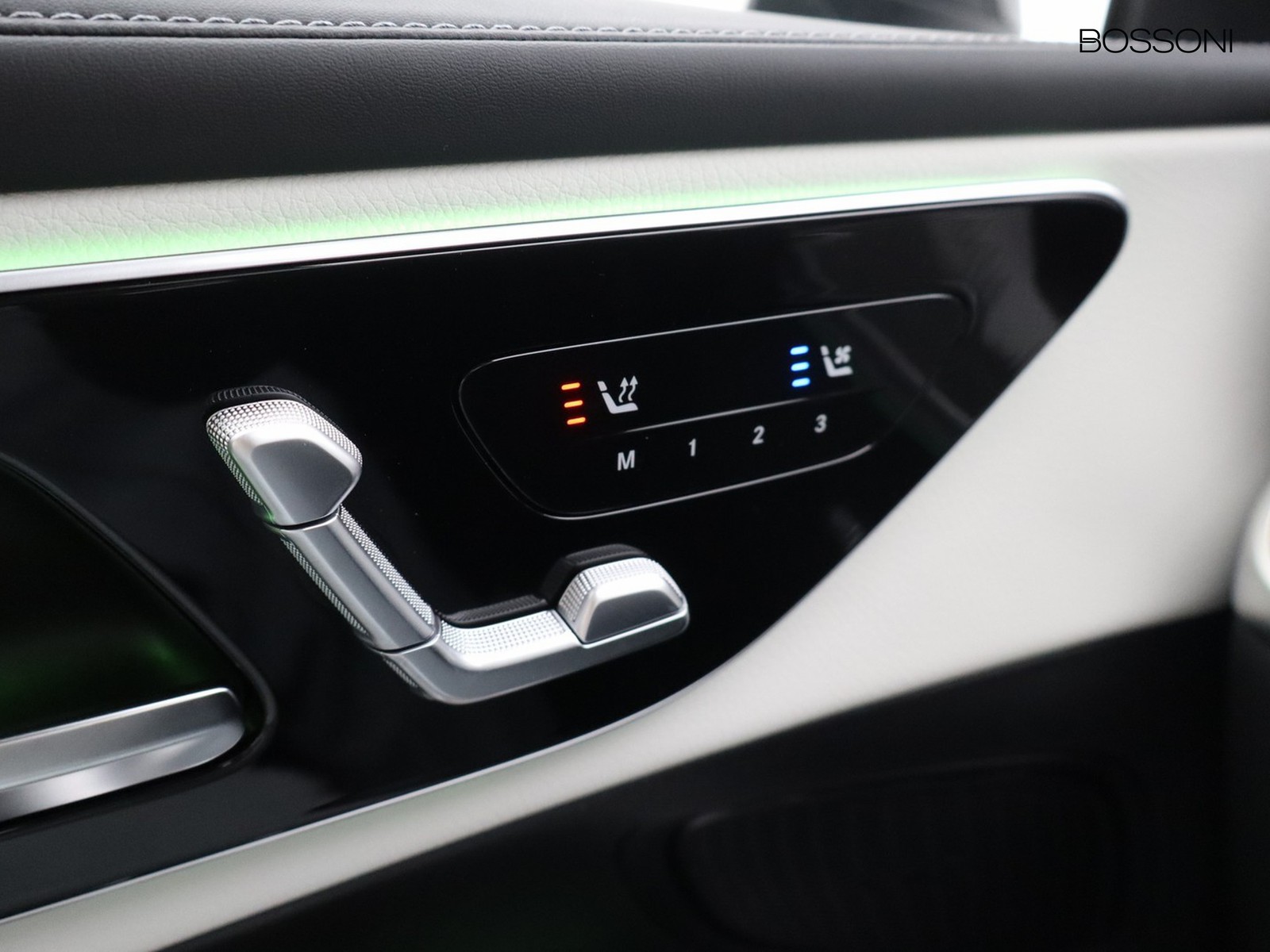 15 - Mercedes GLC suv 300 de plug-in hybrid amg line premium 4matic 9g-tronic