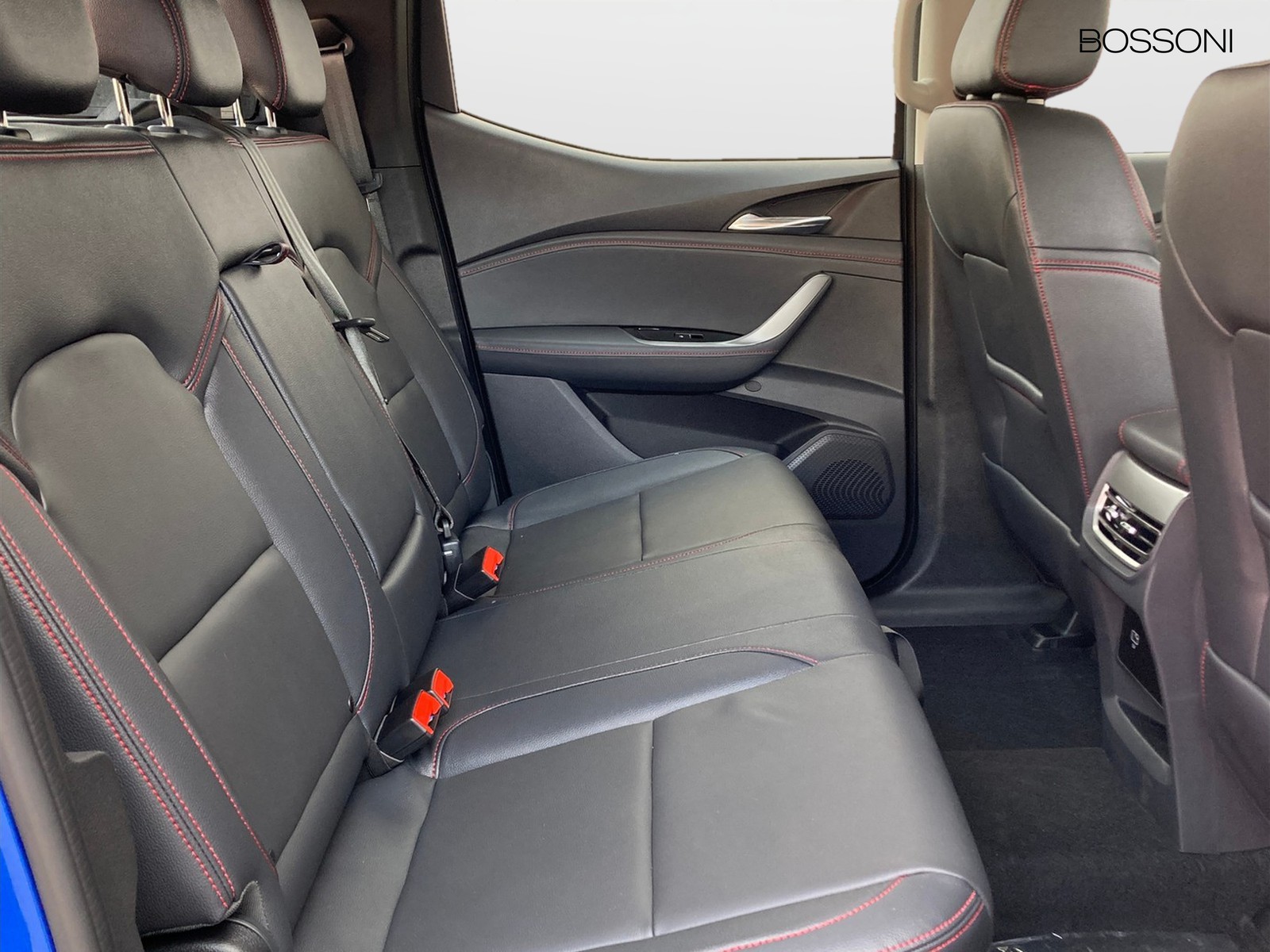 10 - Maxus T60 2.0 twin turbo luxury awd 8at