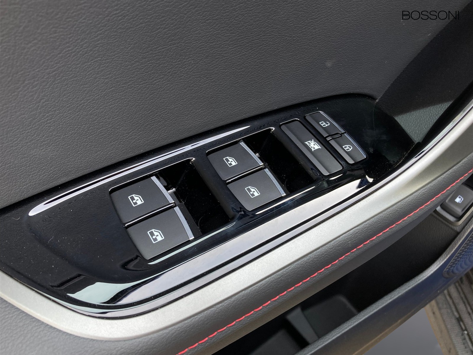 17 - Maxus T60 2.0 twin turbo luxury awd 8at