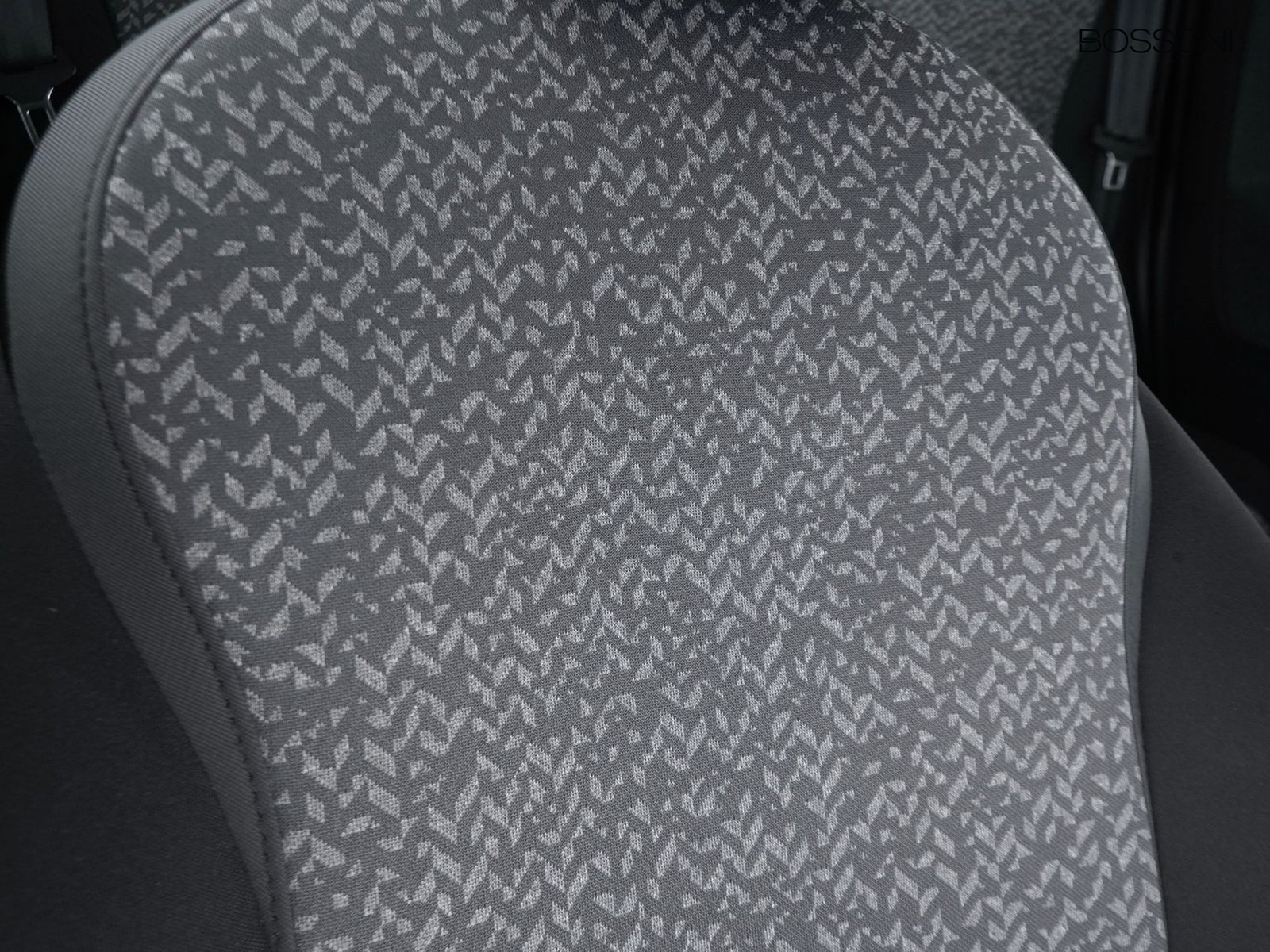 18 - Lancia Ypsilon 1.0 firefly hybrid 70cv silver s&s 5p.ti