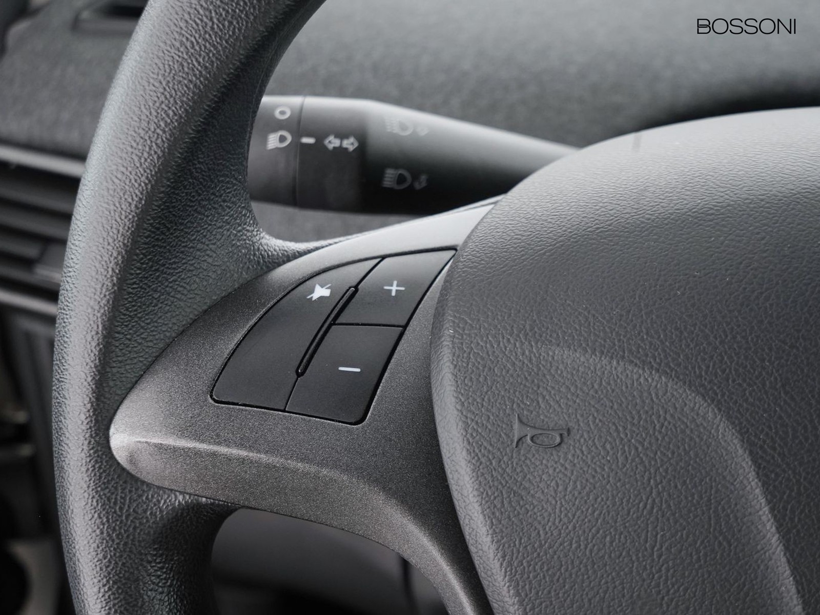 23 - Lancia Ypsilon 1.0 firefly hybrid 70cv silver s&s 5p.ti