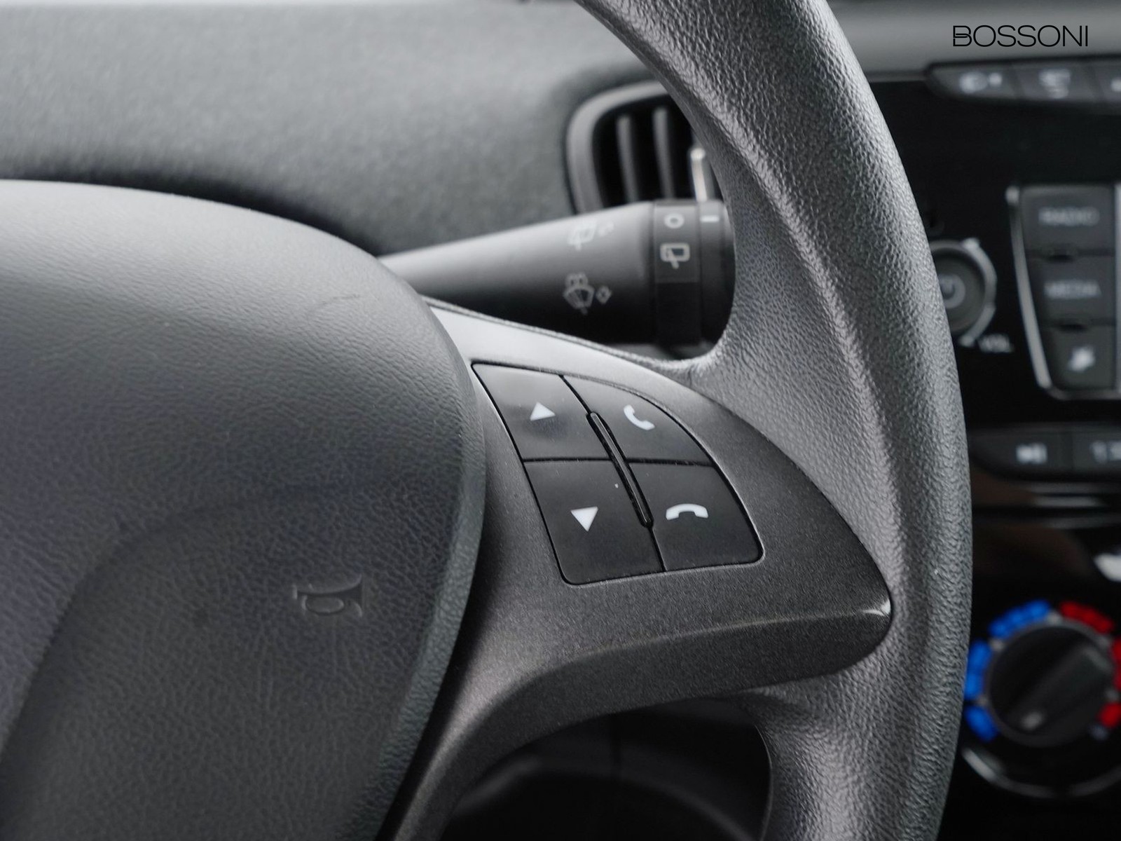 24 - Lancia Ypsilon 1.0 firefly hybrid 70cv silver s&s 5p.ti