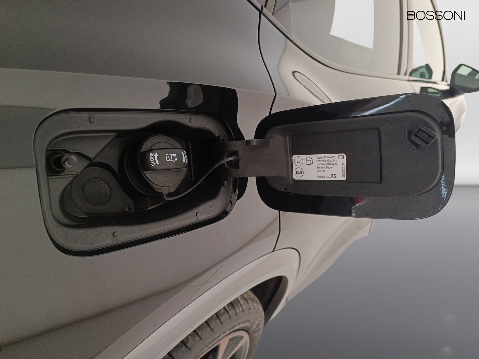 32 - CUPRA Formentor 1.4 e-hybrid 204cv impulse dsg