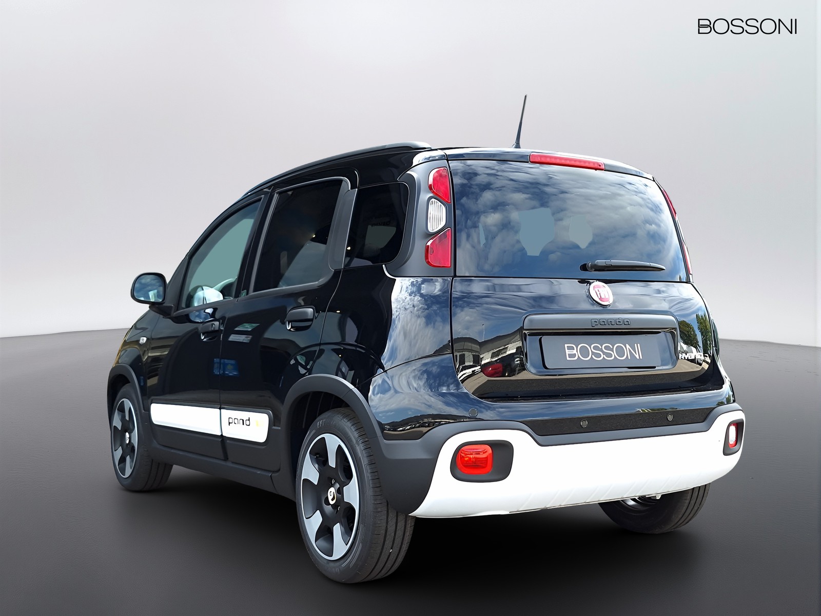 8 - Fiat Pandina cross 1.0 firefly hybrid 65cv cross s&s