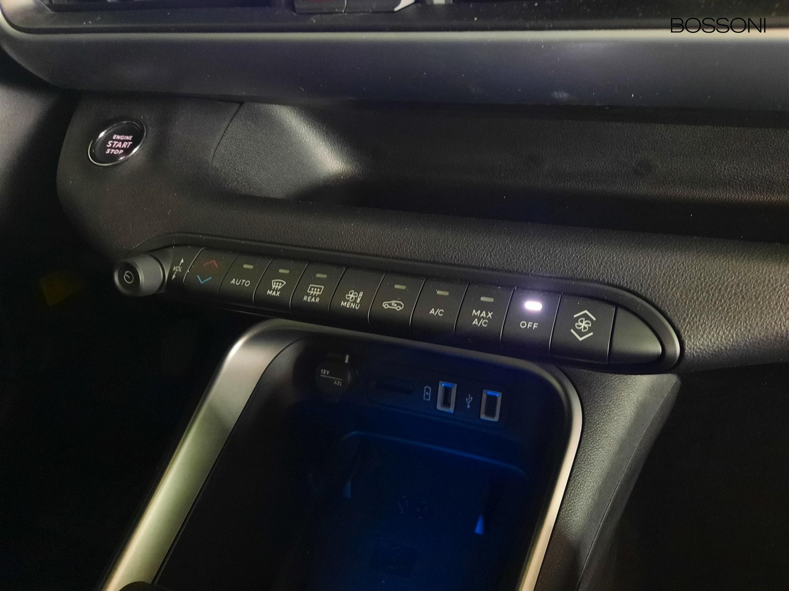 10 - Jeep Avenger 1.2 turbo 100cv summit fwd