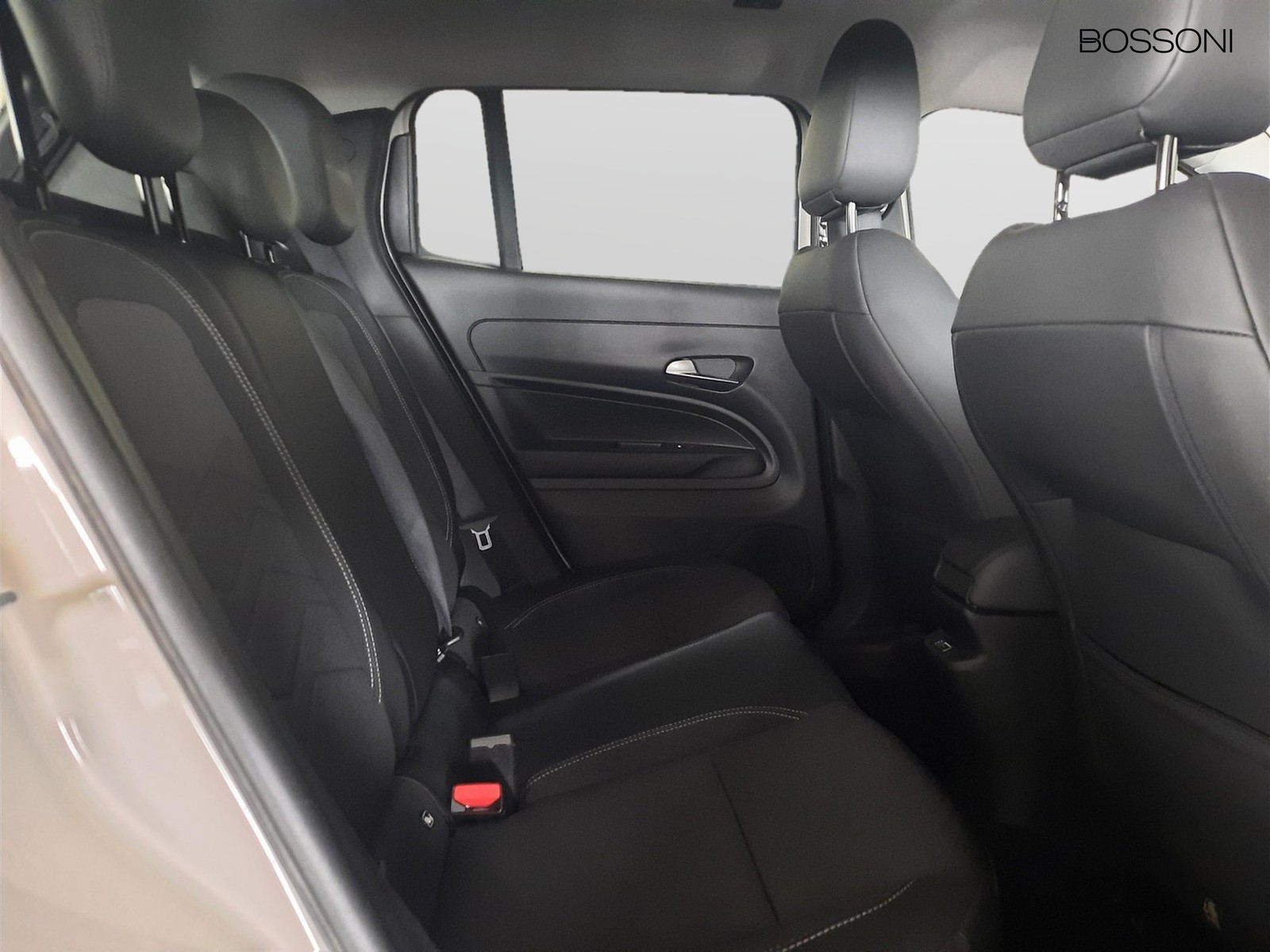 15 - Jeep Avenger 1.2 turbo 100cv summit fwd