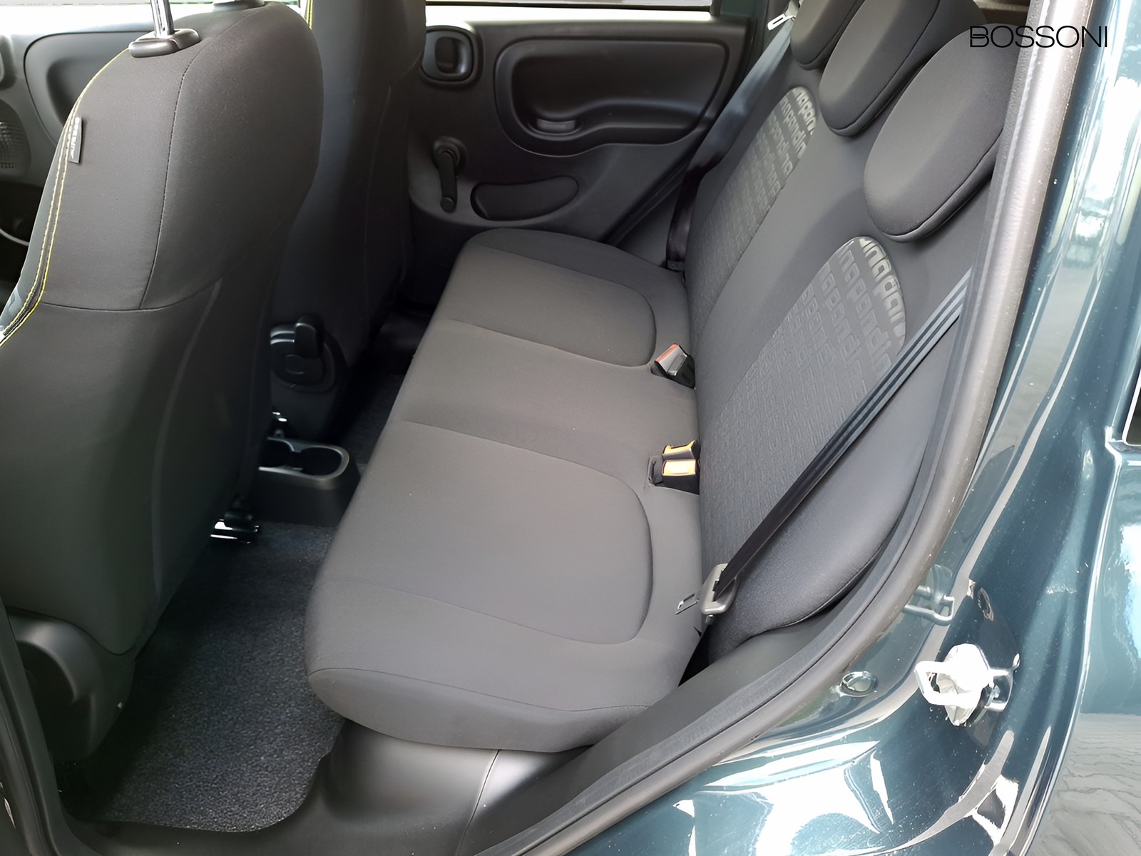 12 - Fiat Pandina cross 1.0 firefly hybrid 65cv cross s&s