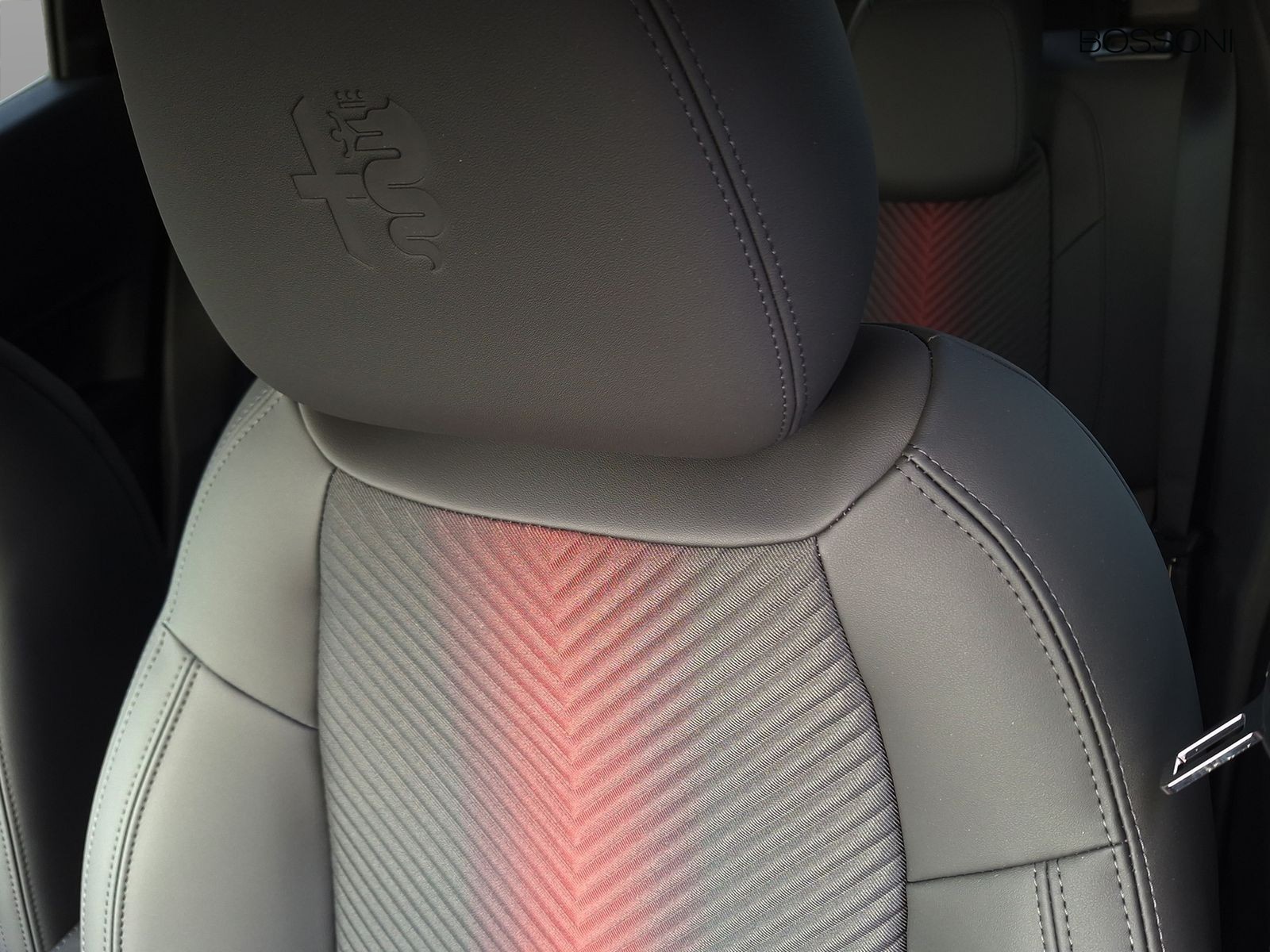 21 - Alfa Romeo Junior 1.2 hybrid 145cv ibrida speciale edct6