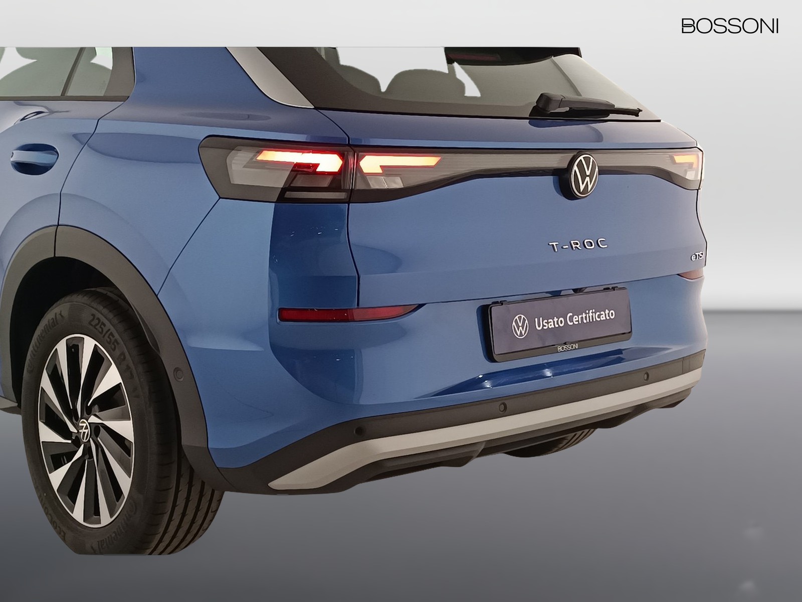 14 - Volkswagen T-Roc 1.5 etsi act 115cv life dsg