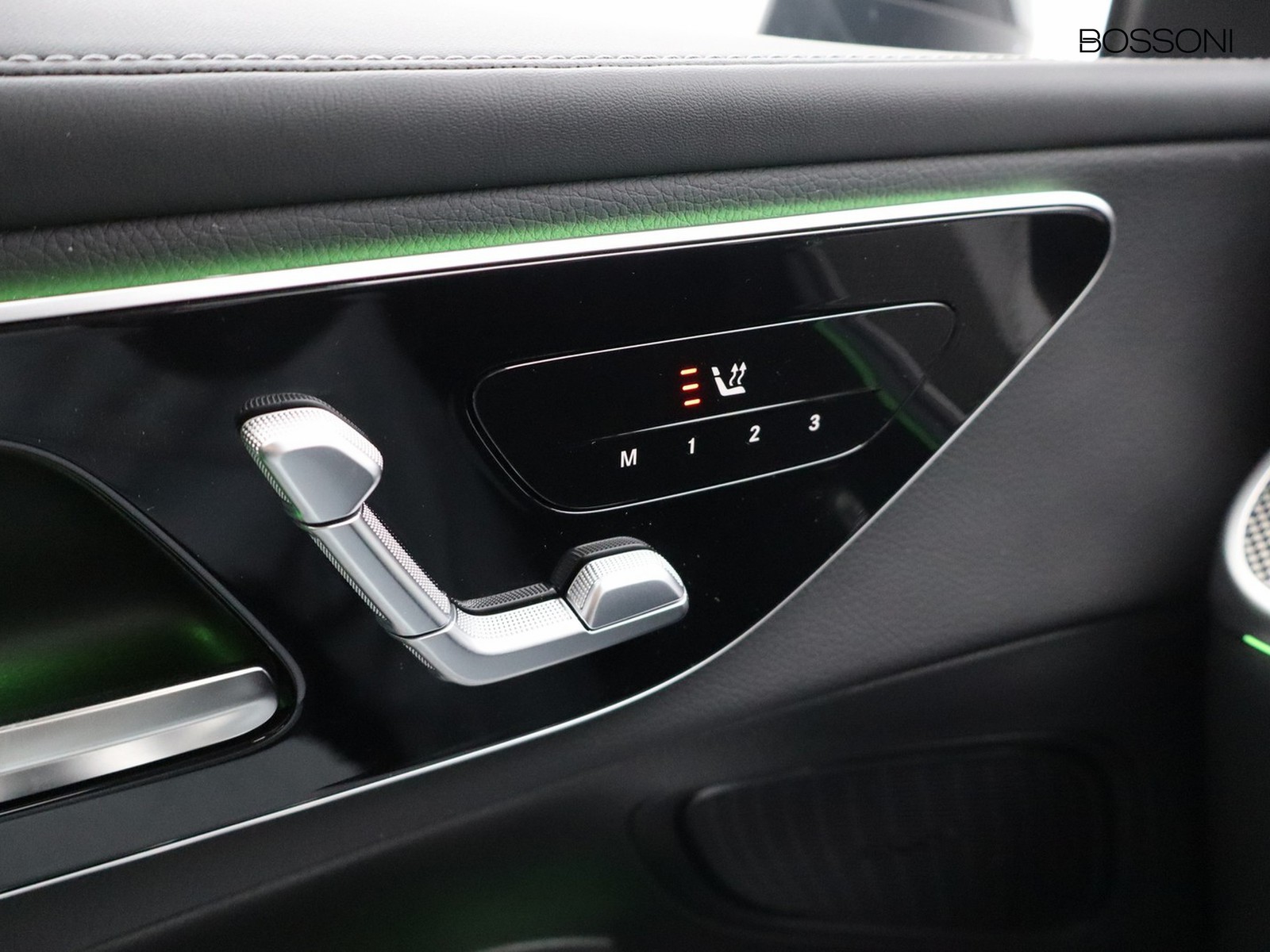 15 - Mercedes GLC suv 300 de plug in hybrid amg line advanced plus 4matic 9g-tronic