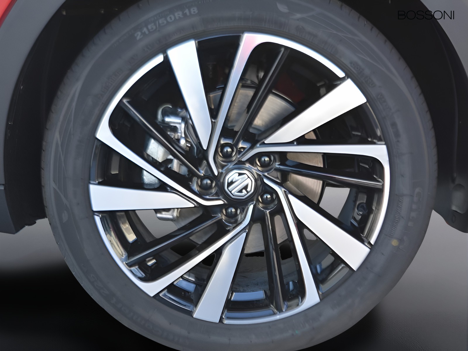 17 - Mg ZS 1.5 hybrid+ luxury auto