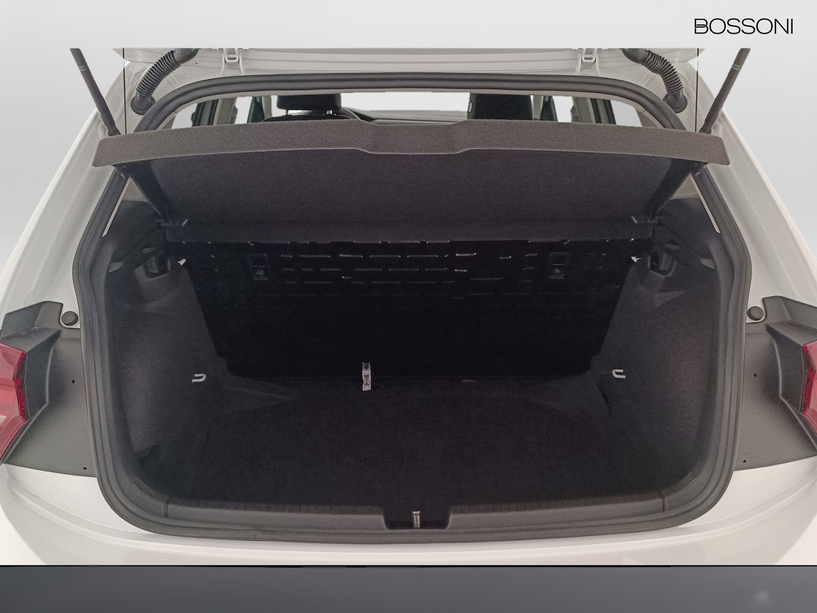 26 - Volkswagen Polo 1.0 80cv young