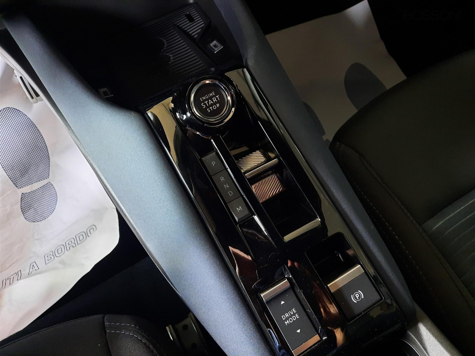 11 - Alfa Romeo Junior 1.2 hybrid 145cv ibrida edct6