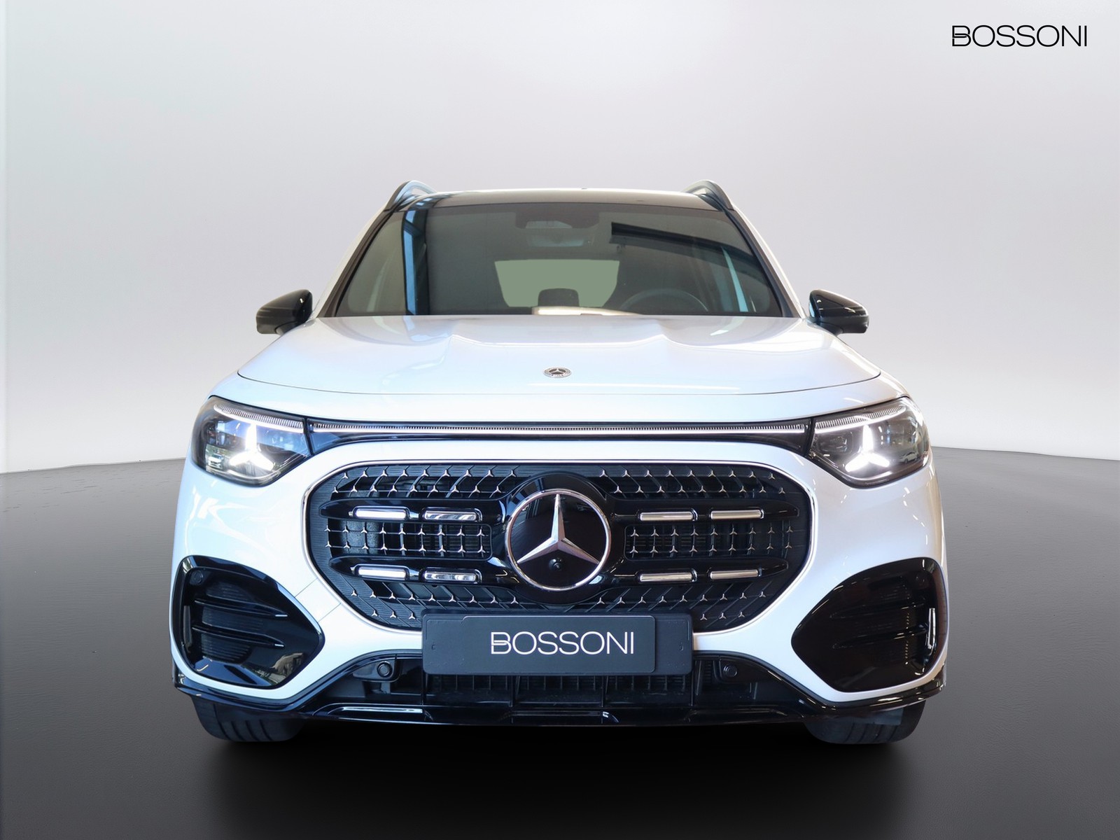 2 - Mercedes GLB 200 advanced plus 8g-edct
