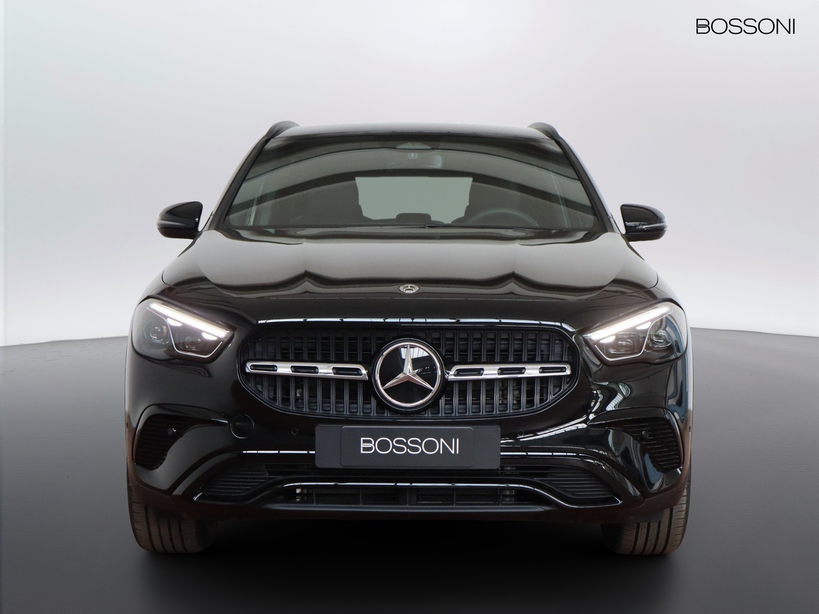 2 - Mercedes GLA 200 d progressive extra 8g-dct