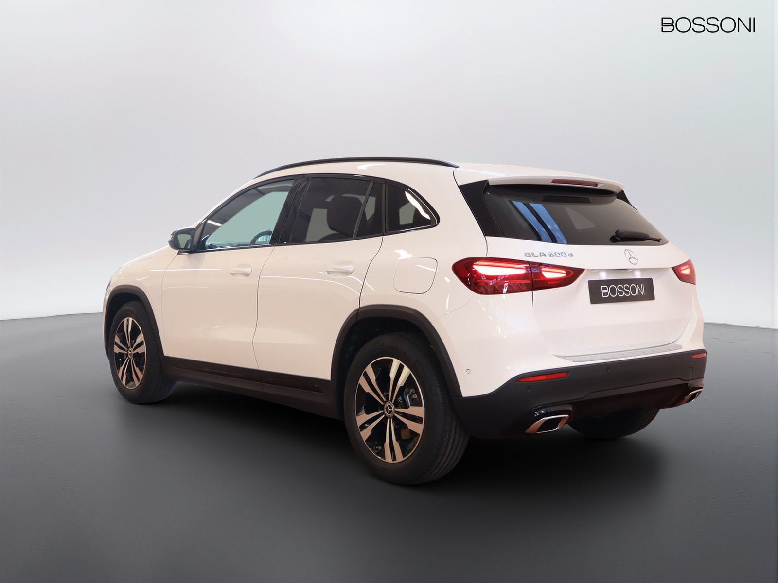 5 - Mercedes GLA 200 d progressive extra 8g-dct