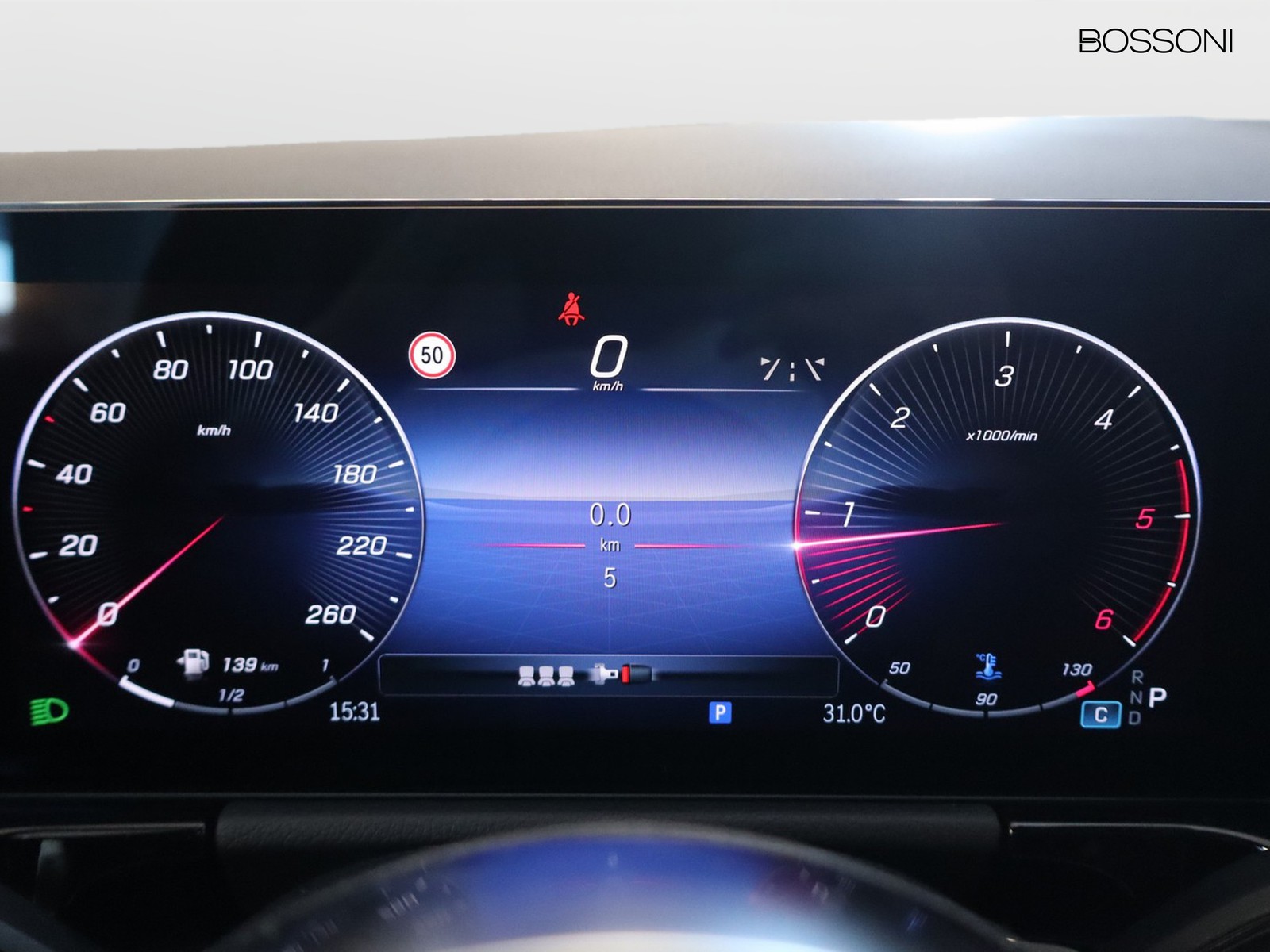 9 - Mercedes GLA 200 d progressive extra 8g-dct
