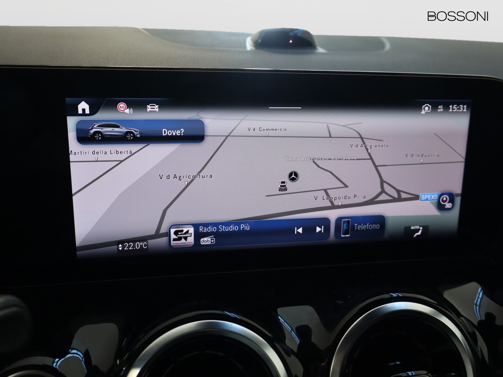 10 - Mercedes GLA 200 d progressive extra 8g-dct