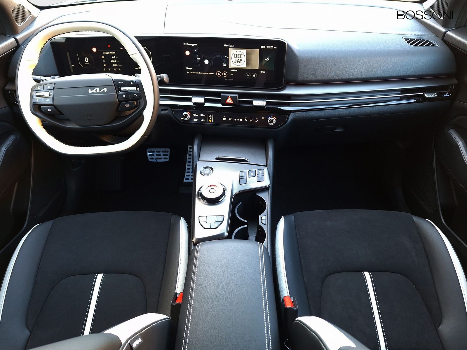 9 - Kia Sportage 1.6 t-gdi hev gt-line awd at6