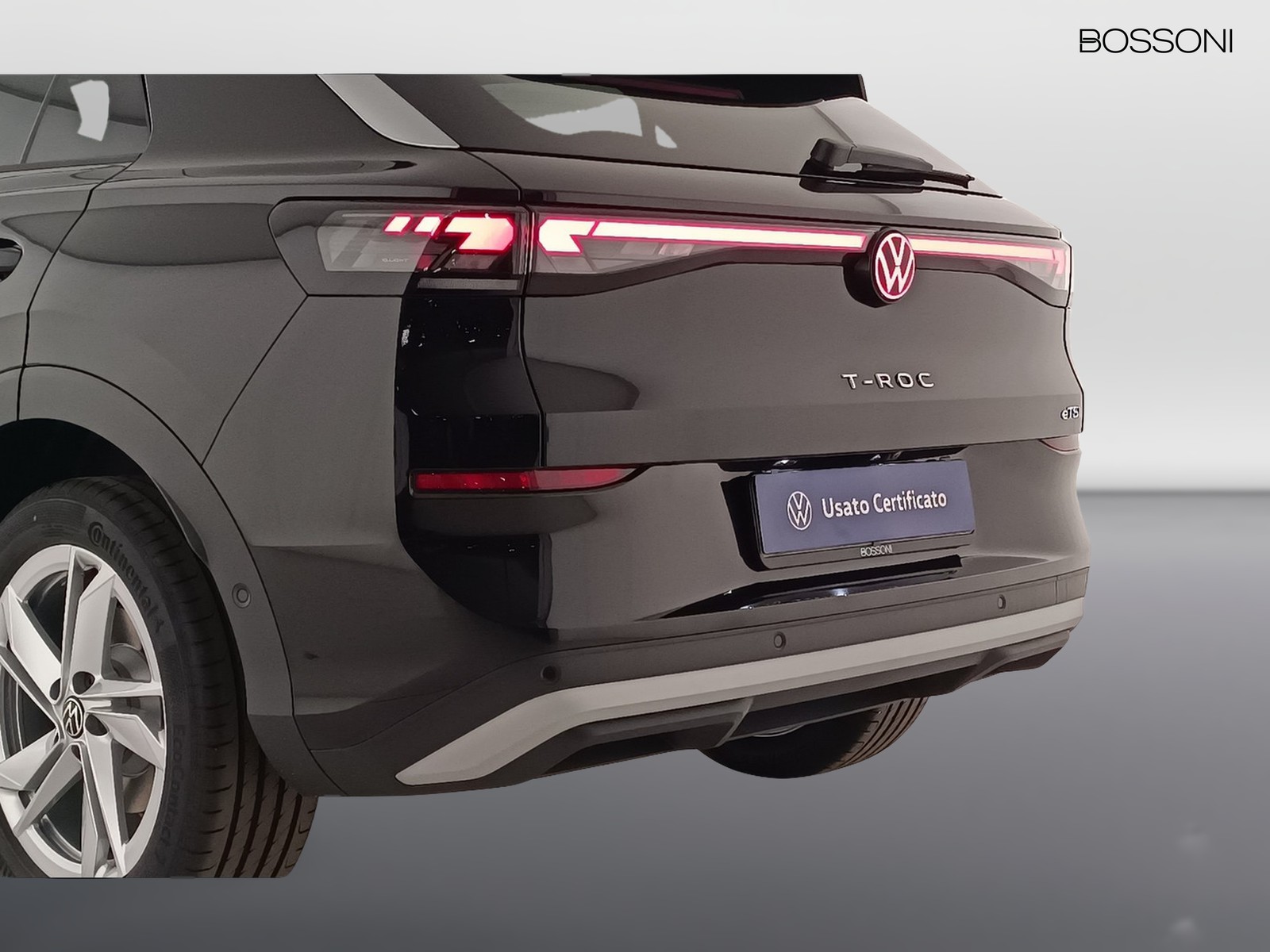 14 - Volkswagen T-Roc 1.5 etsi act 150cv style dsg