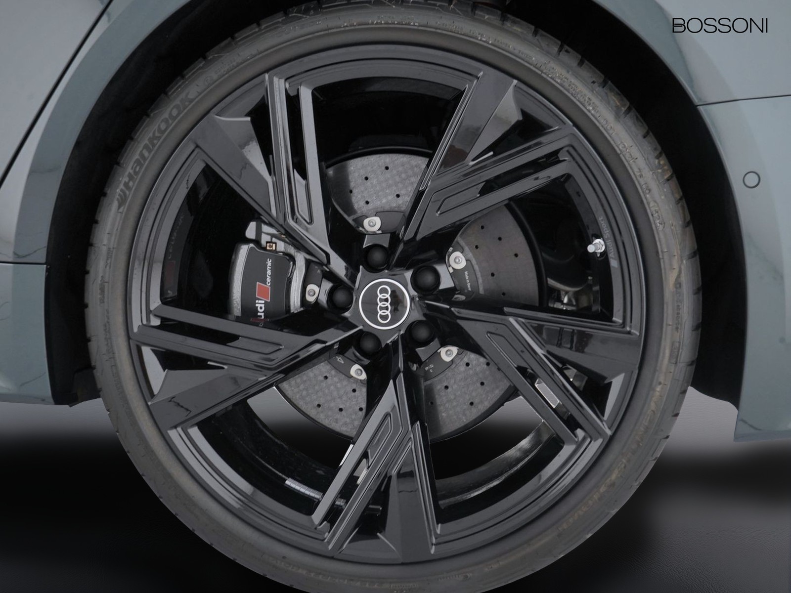 12 - Audi RS6 avant 4.0 v8 mhev performance quattro tiptronic