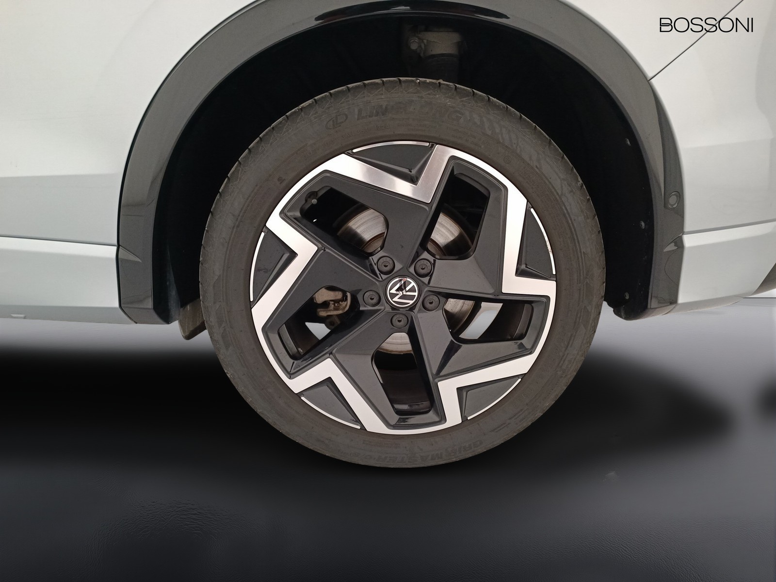 29 - Volkswagen Tiguan 2.0 tdi scr 150cv r-line dsg