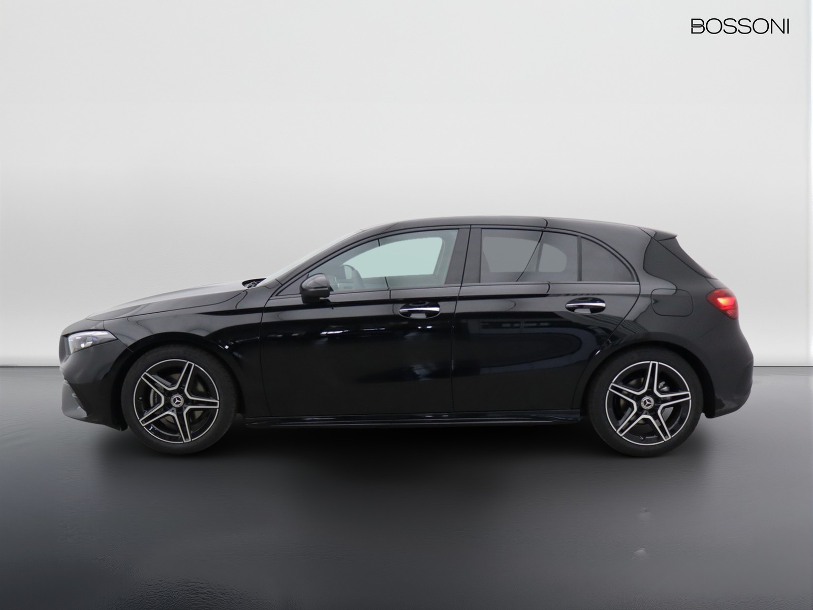 3 - Mercedes Classe A 180 d amg line premium speedshift dct amg 8g