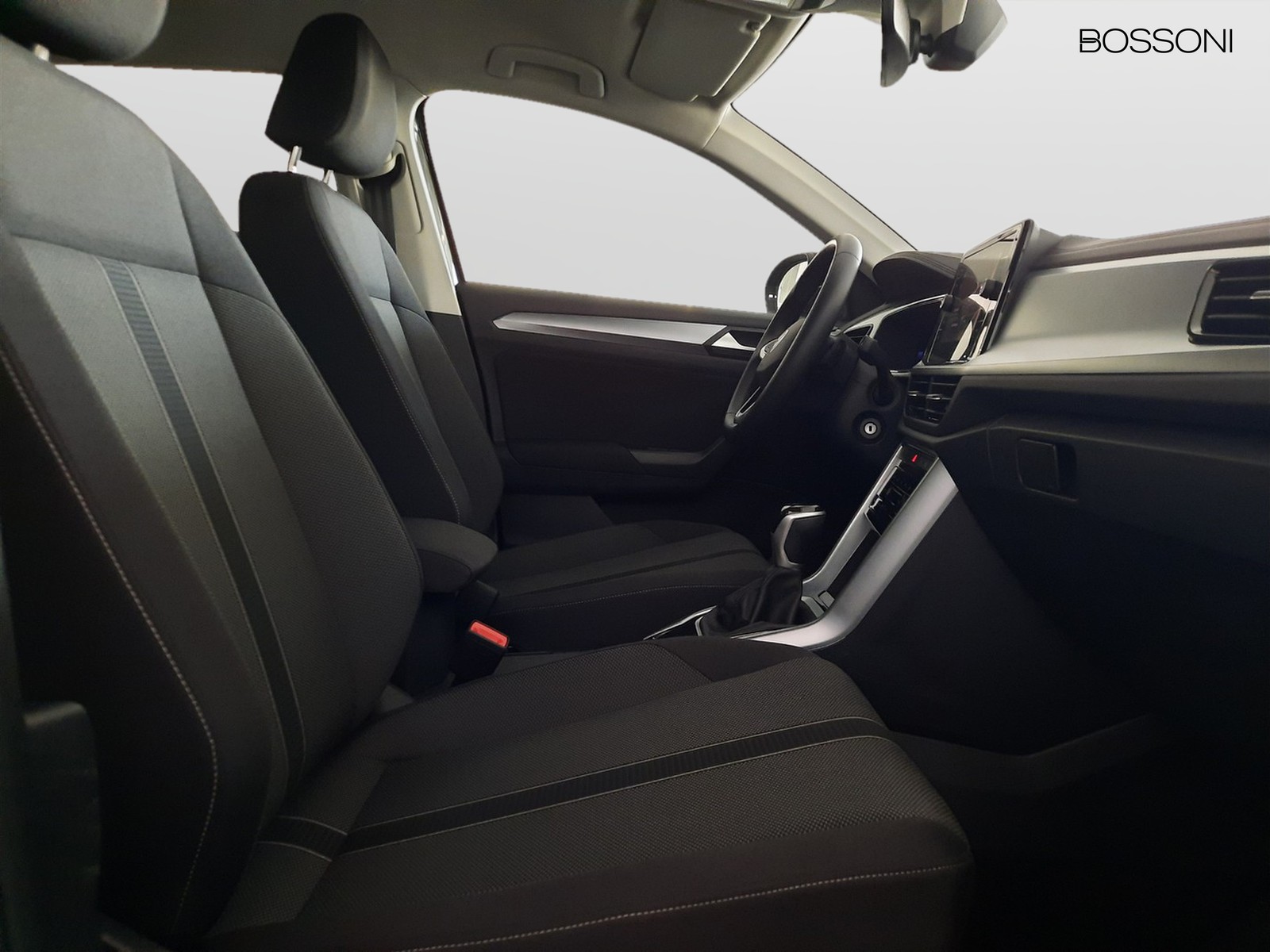8 - Volkswagen T-Roc 2.0 tdi scr 150cv life dsg