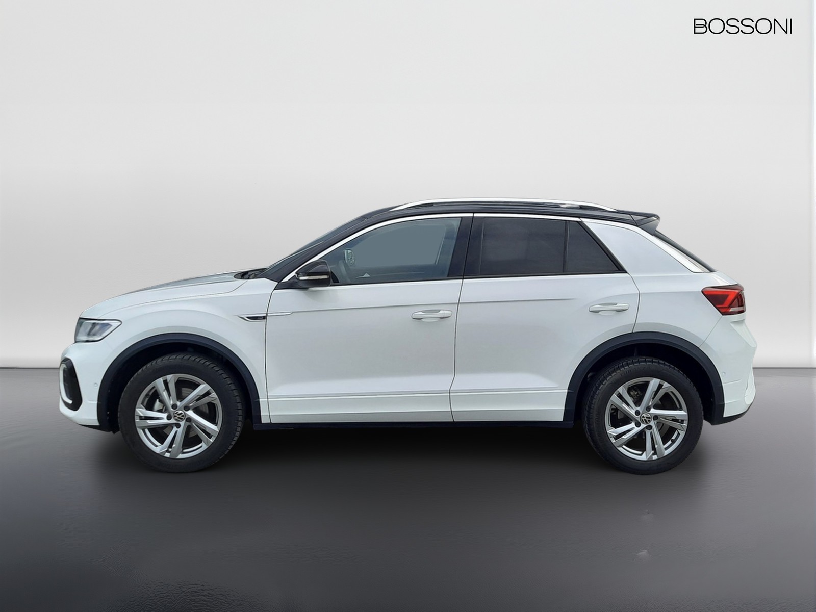 3 - Volkswagen T-Roc 1.0 tsi 110cv r line