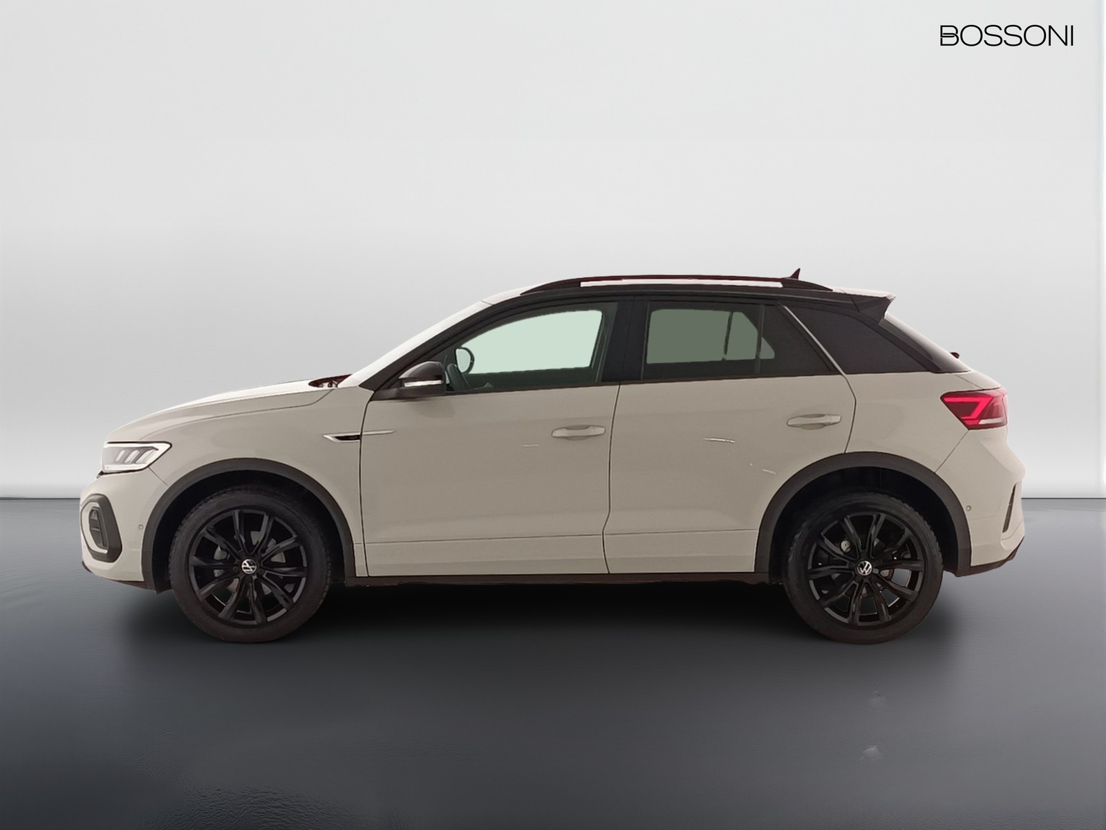 16 - Volkswagen T-Roc 1.0 tsi 110cv r line