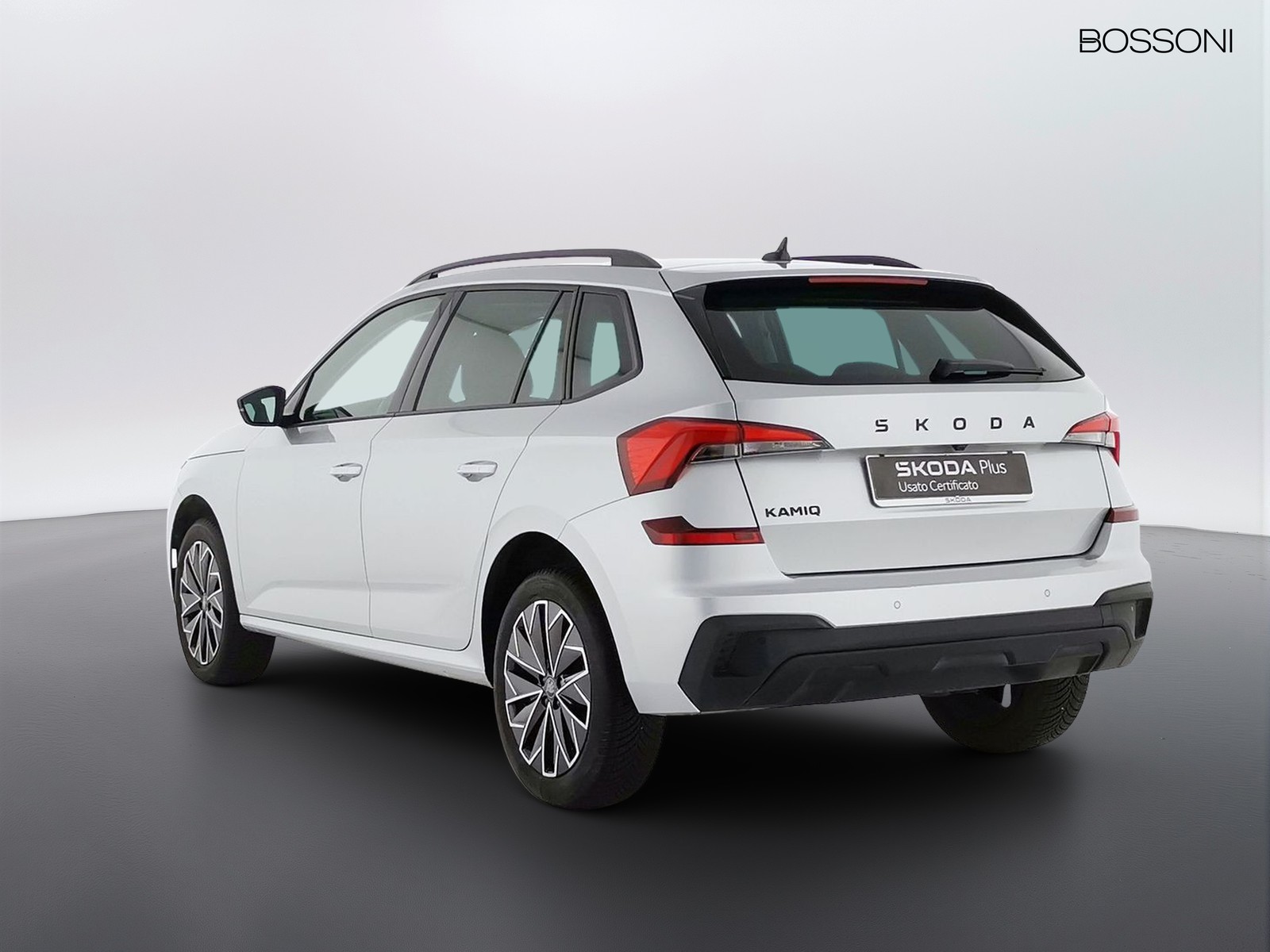 4 - Skoda Kamiq 1.0 tsi 115cv black dots dsg