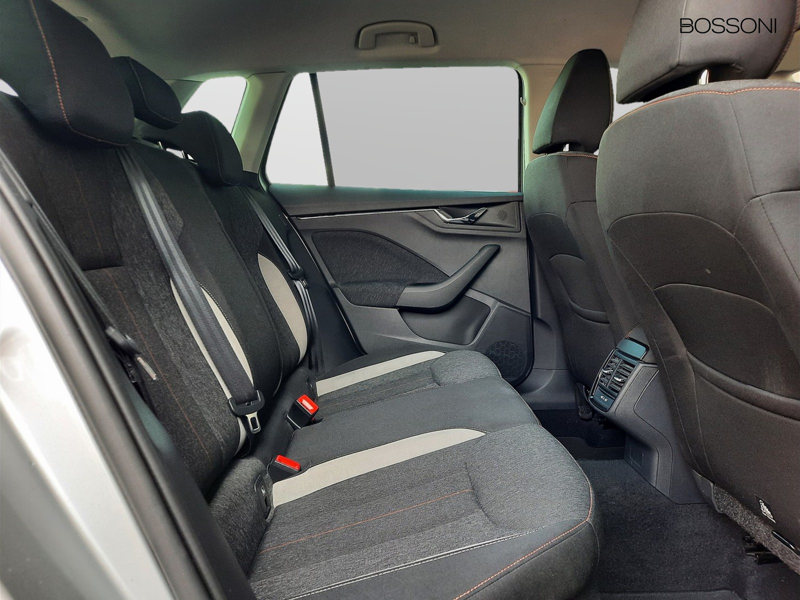 15 - Skoda Kamiq 1.0 tsi 110cv style dsg