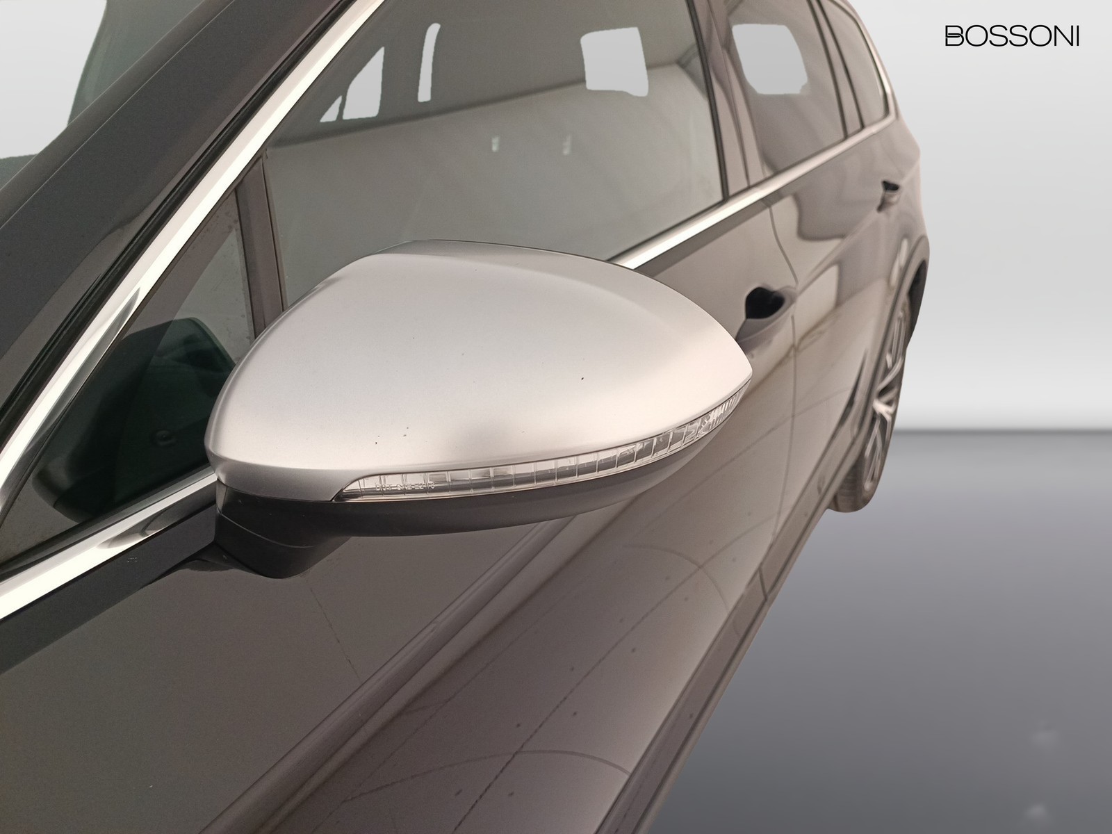 24 - Volkswagen Passat alltrack 2.0 tdi scr 200cv 4motion dsg