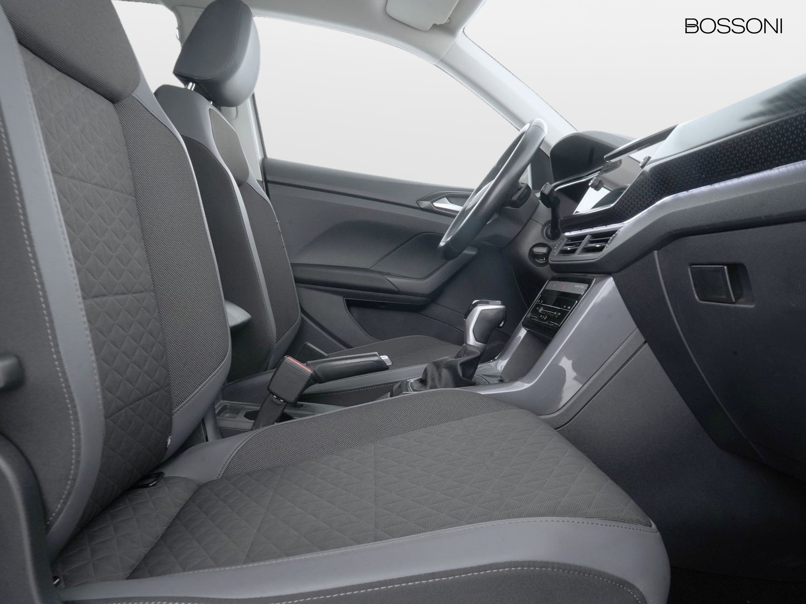 8 - Volkswagen T-Cross 1.5 tsi act 150cv advanced dsg
