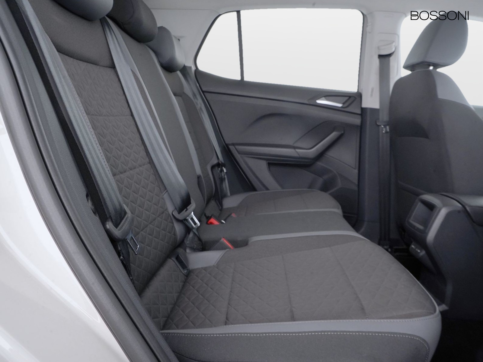 9 - Volkswagen T-Cross 1.5 tsi act 150cv advanced dsg