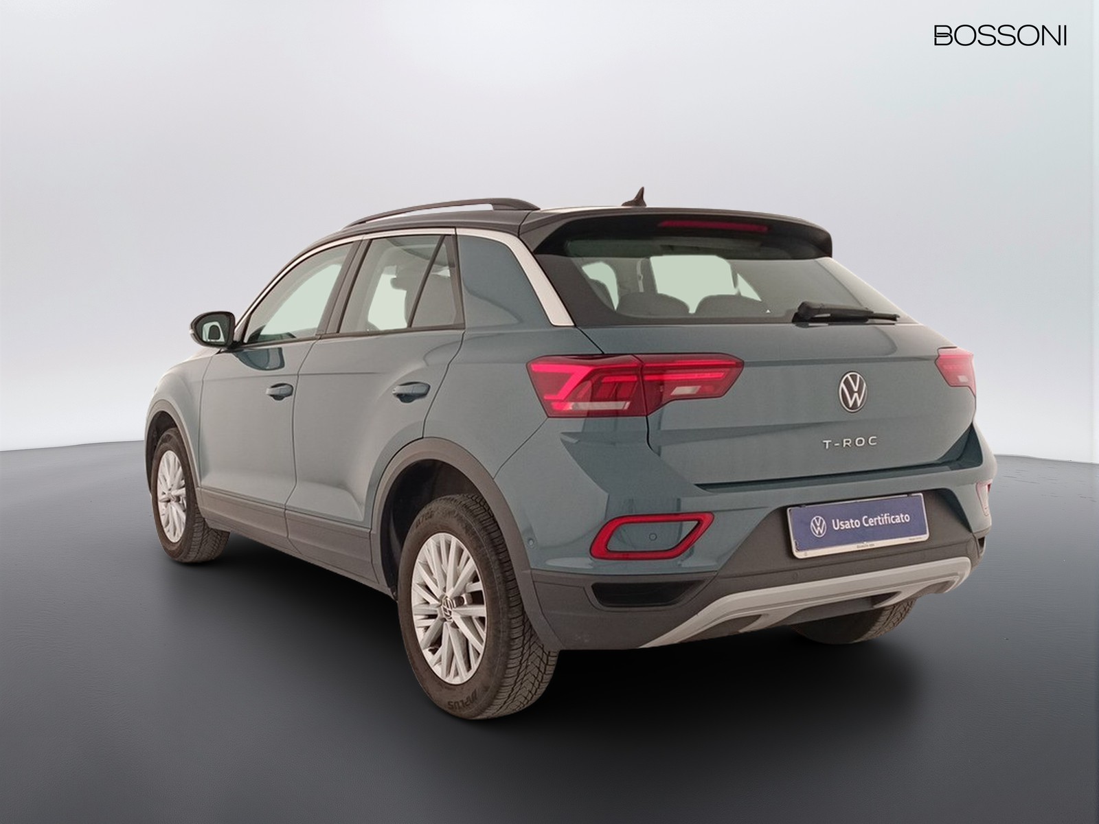 4 - Volkswagen T-Roc 1.0 tsi 110cv life