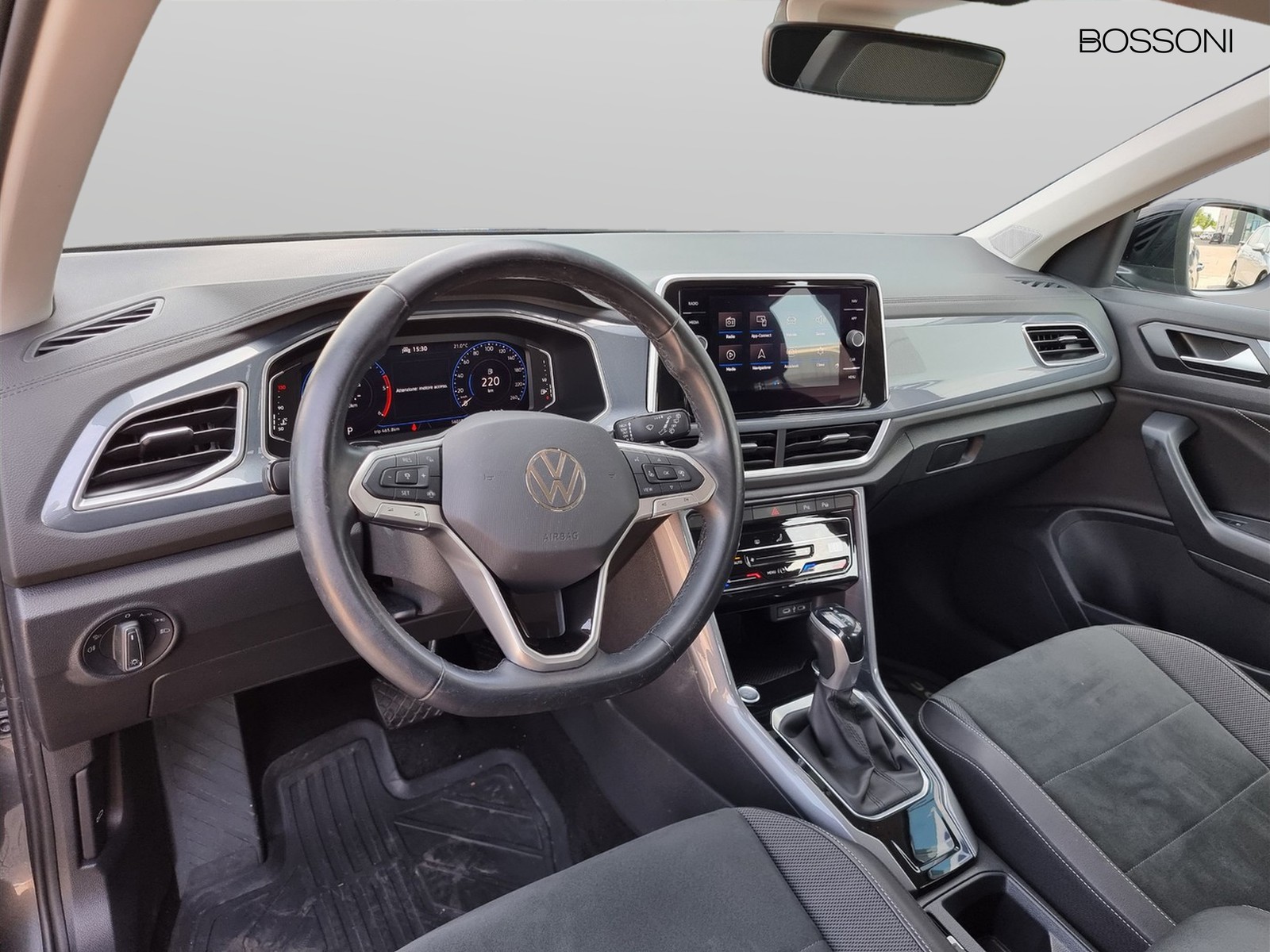 6 - Volkswagen T-Roc 2.0 tdi scr 150cv style dsg