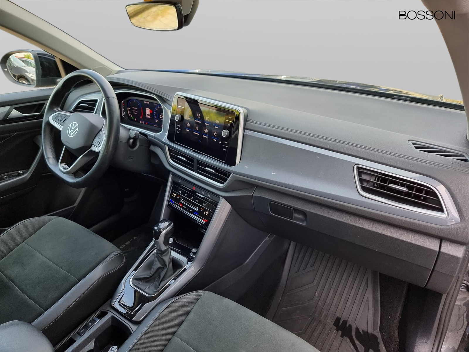 11 - Volkswagen T-Roc 2.0 tdi scr 150cv style dsg