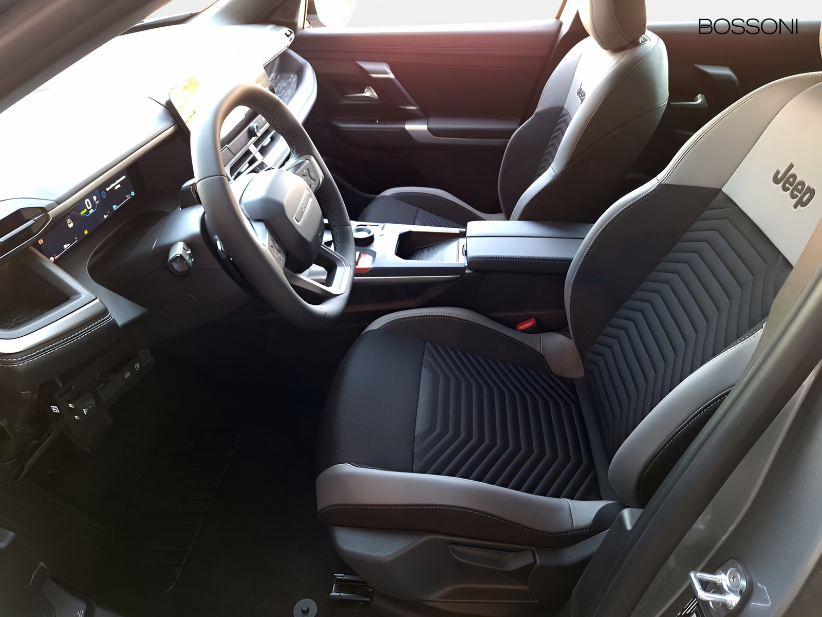 11 - Jeep Compass 1.6 turbo e-hybrid plug-in 225cv altitude fwd edct7