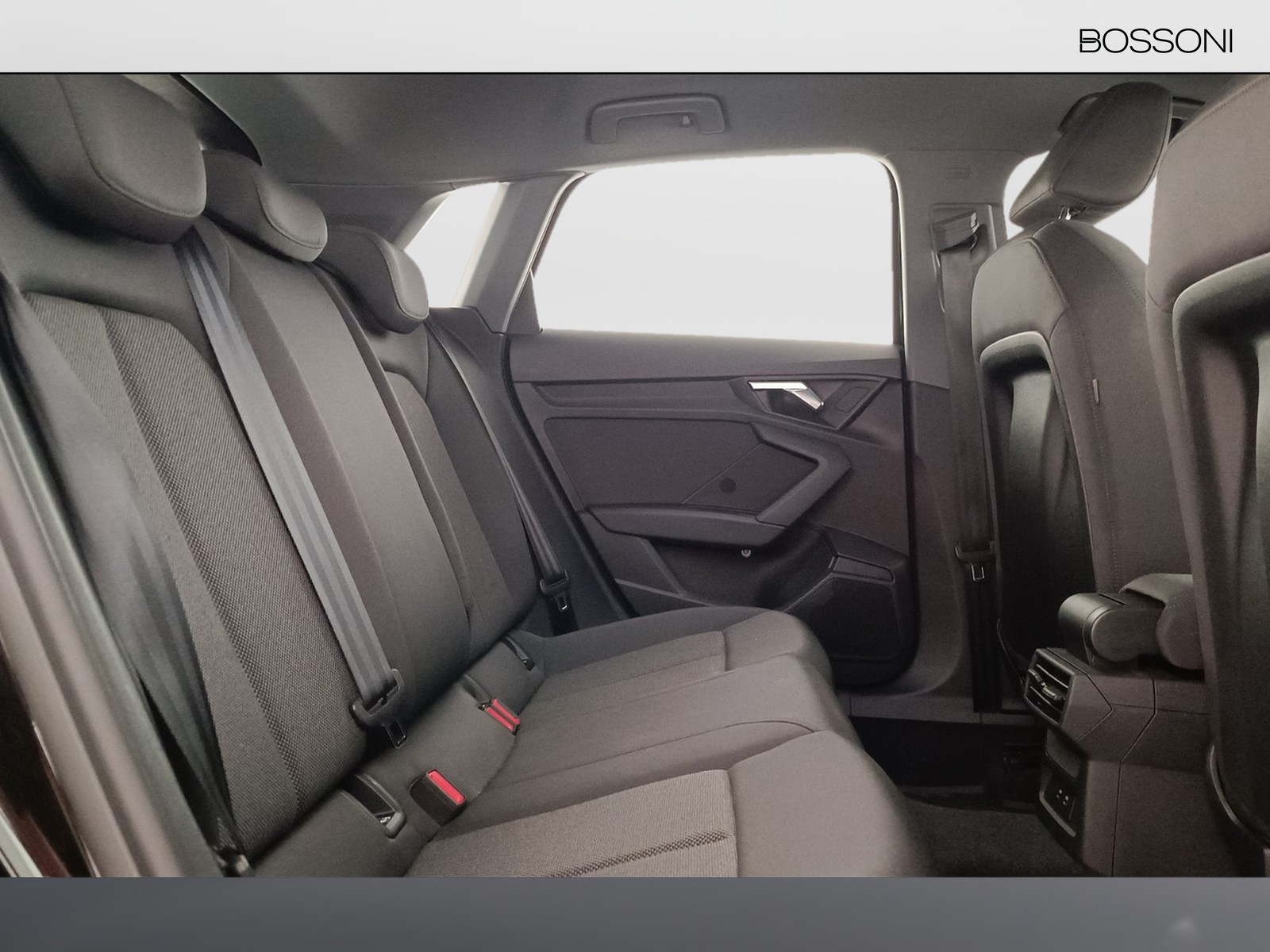 9 - Audi A3 sportback 30 1.0 tfsi business