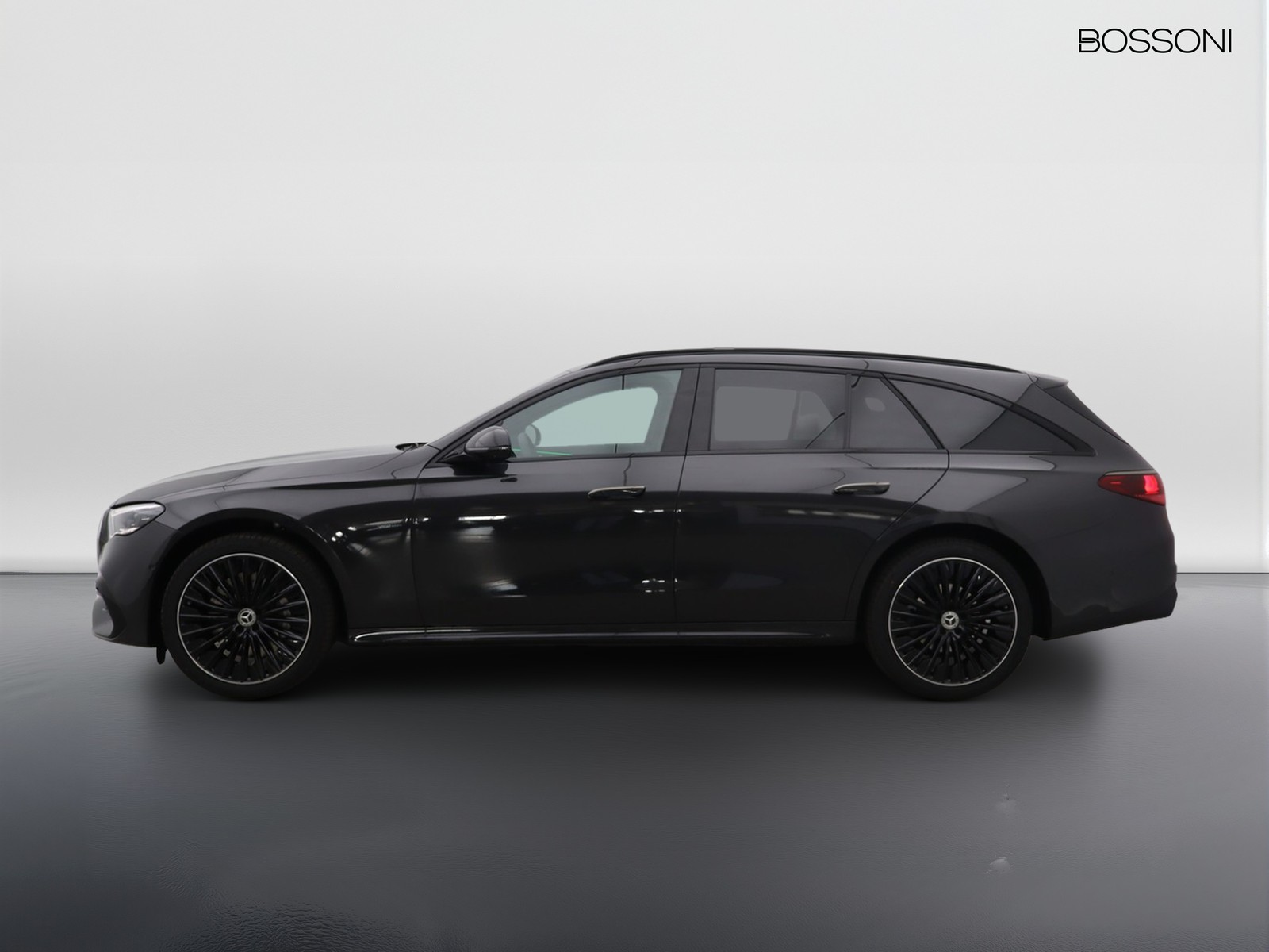 3 - Mercedes Classe E station wagon 220 d amg line premium 4matic 9g-tronic